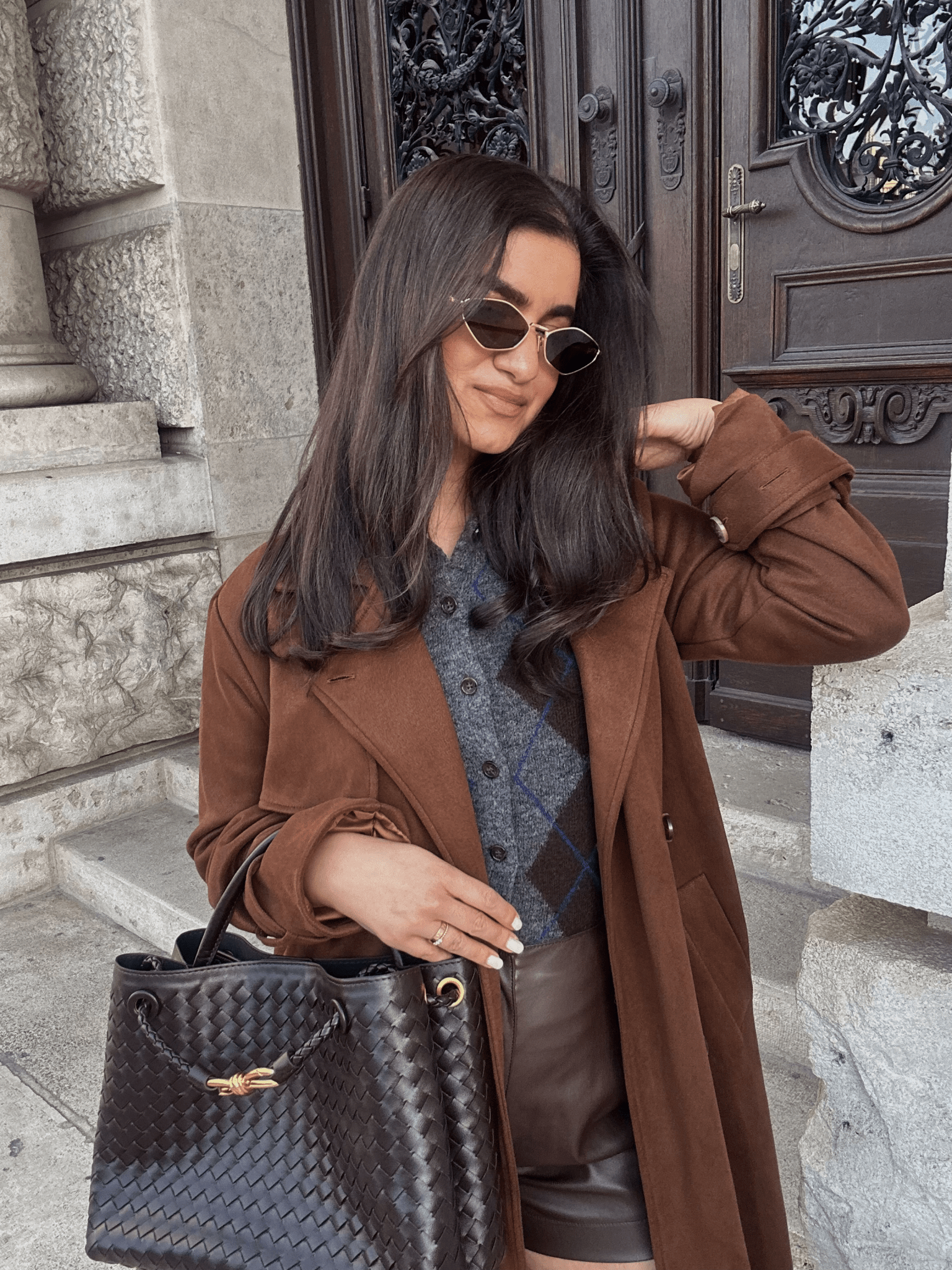 Lucia Woven Bag Black – Handbags | FormaLuxe