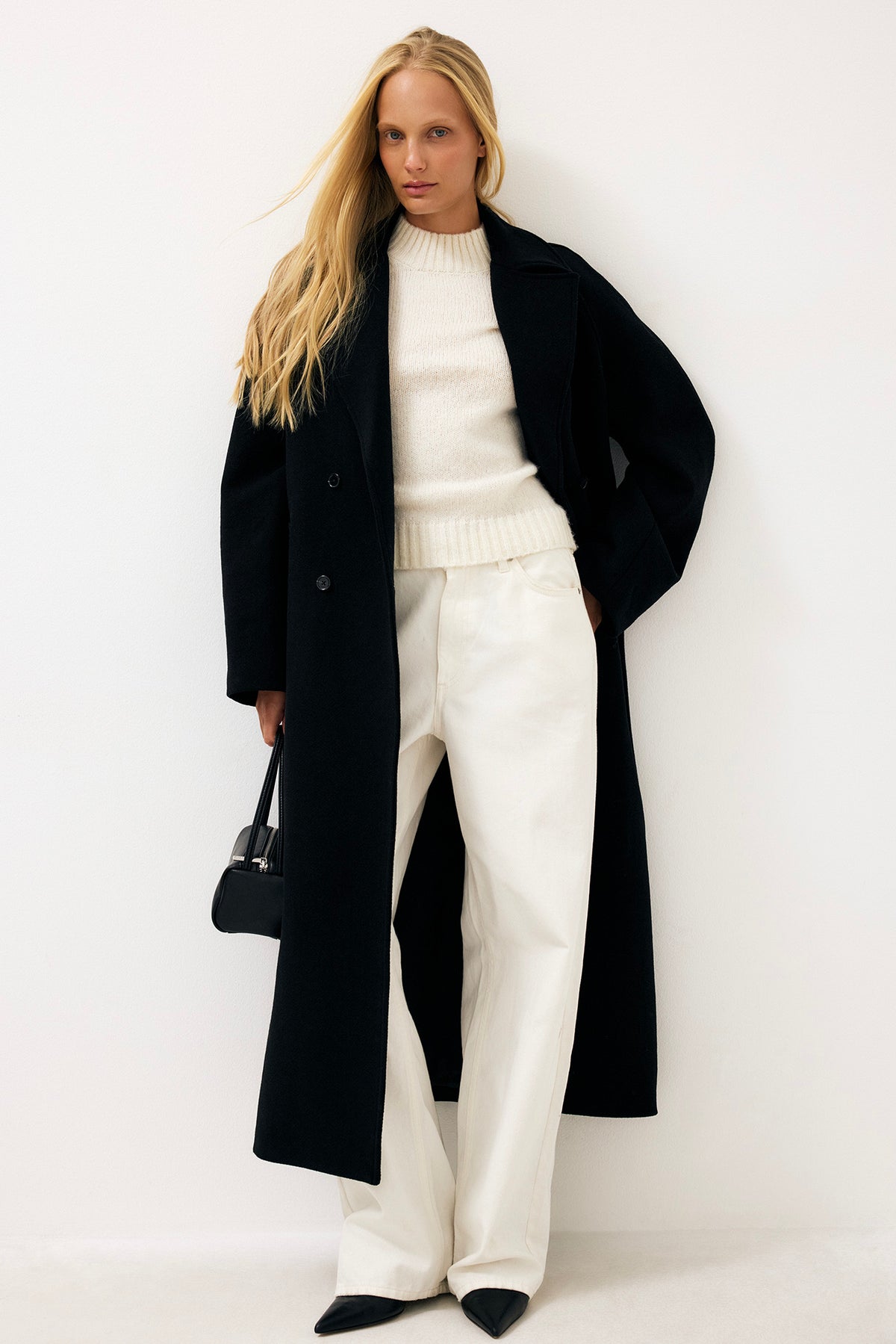 Wollmantel Damen mit Gürtel Ingrid in Schwarz – FormaLuxe