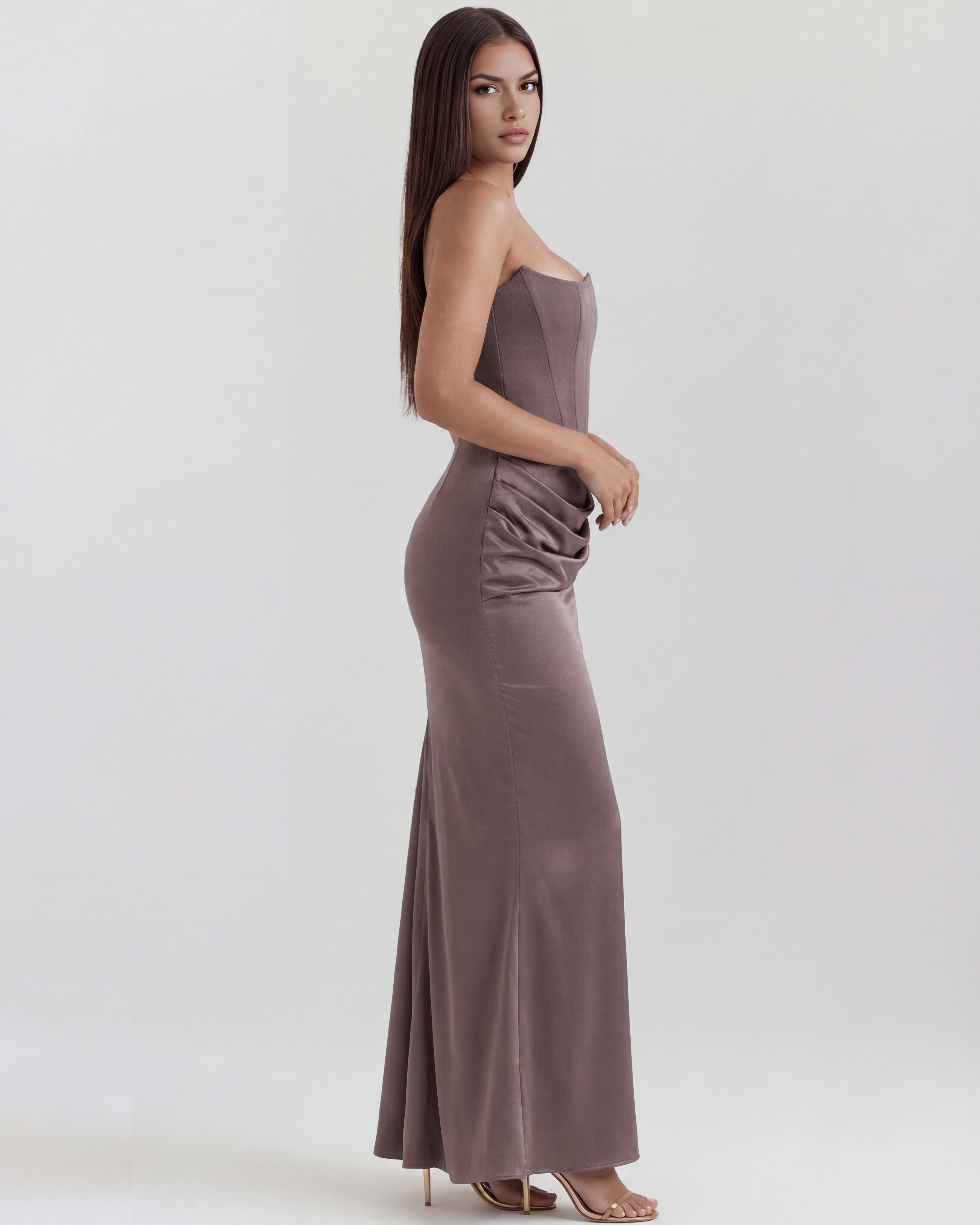Rowsa Kleid Hellbraun | FormaLuxe