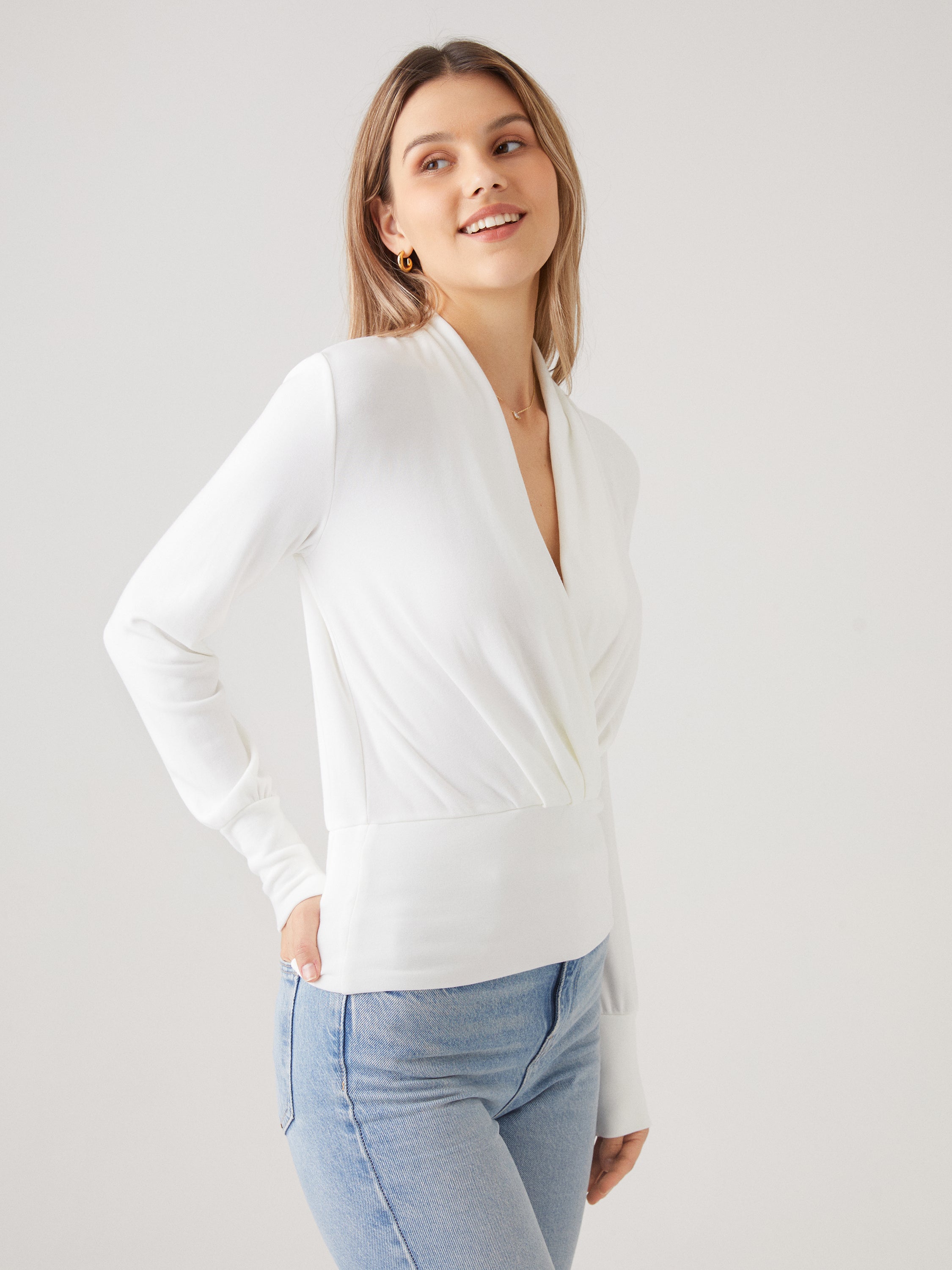 Top enveloppant rentrable Eco-Mousse®2.0 White – Femmes > Hauts > Chemises&Hauts | FormaLuxe