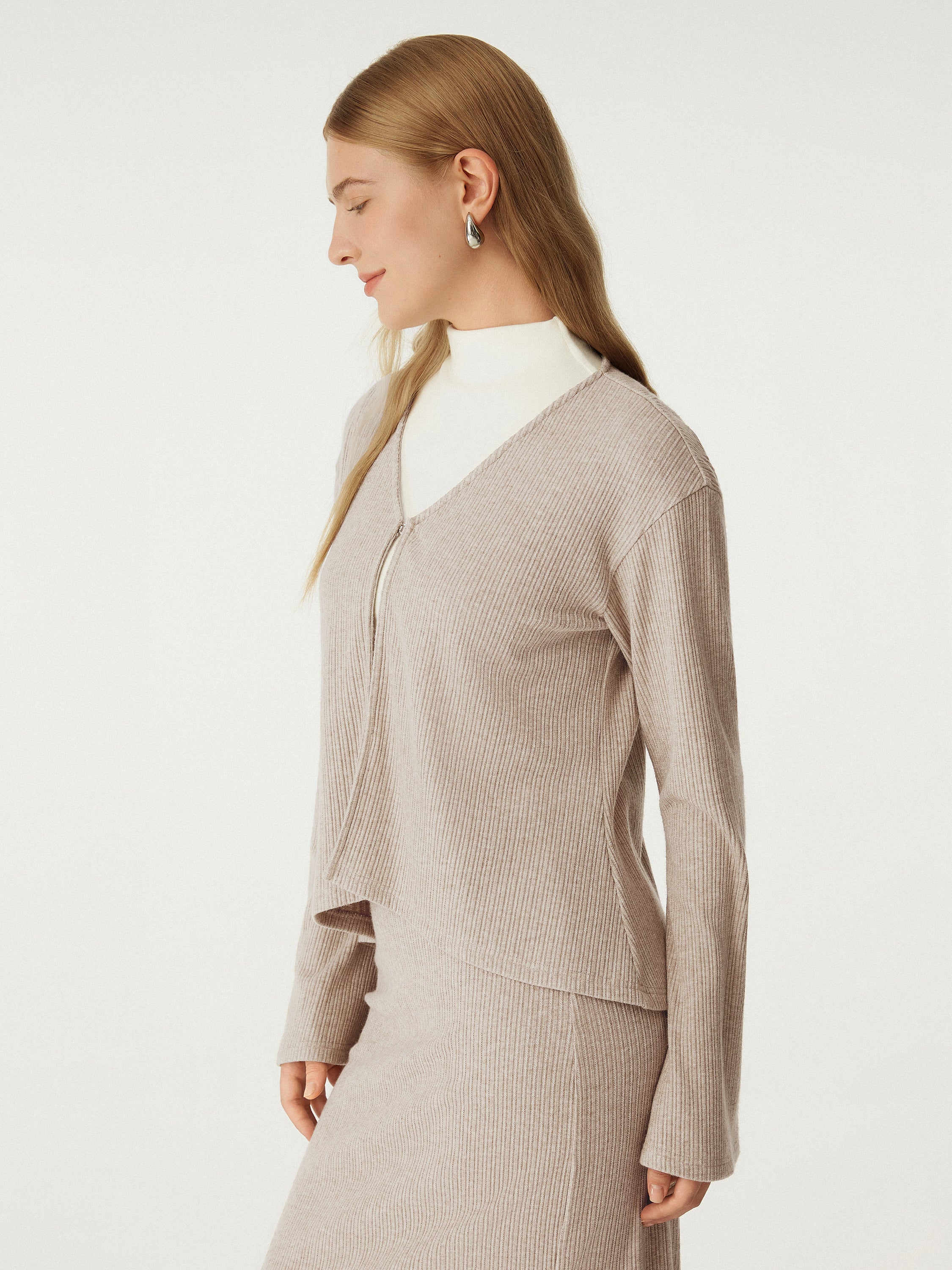 V Neck Flare Long Sleeve Cardigan Heather Mist – Women > Tops > Shirts&Tops | FormaLuxe