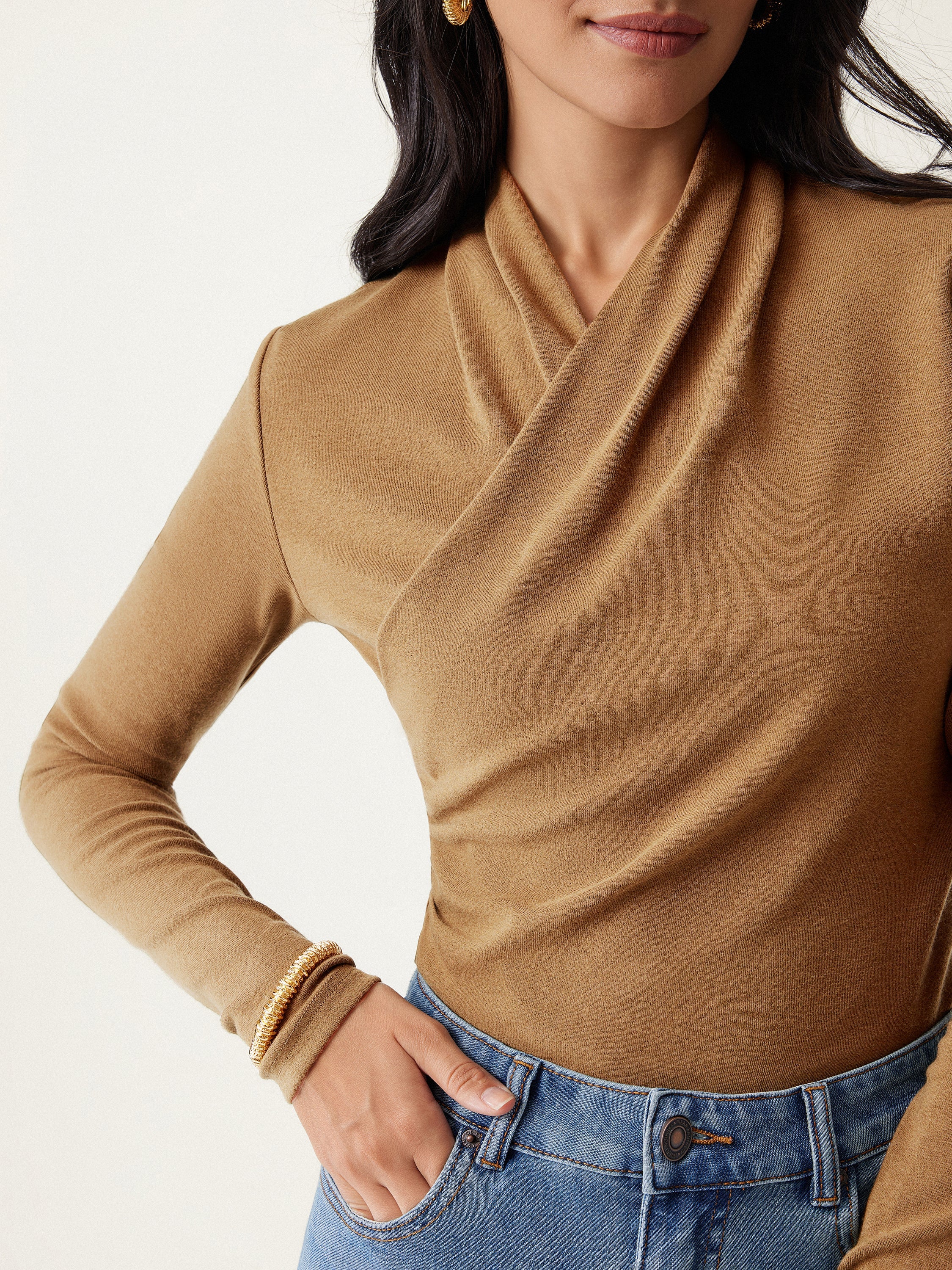 2Pcs Set Surplice Long Sleeve Top Black/Cinnamon Buff – Women > Bundles&Sets > Bundles | FormaLuxe