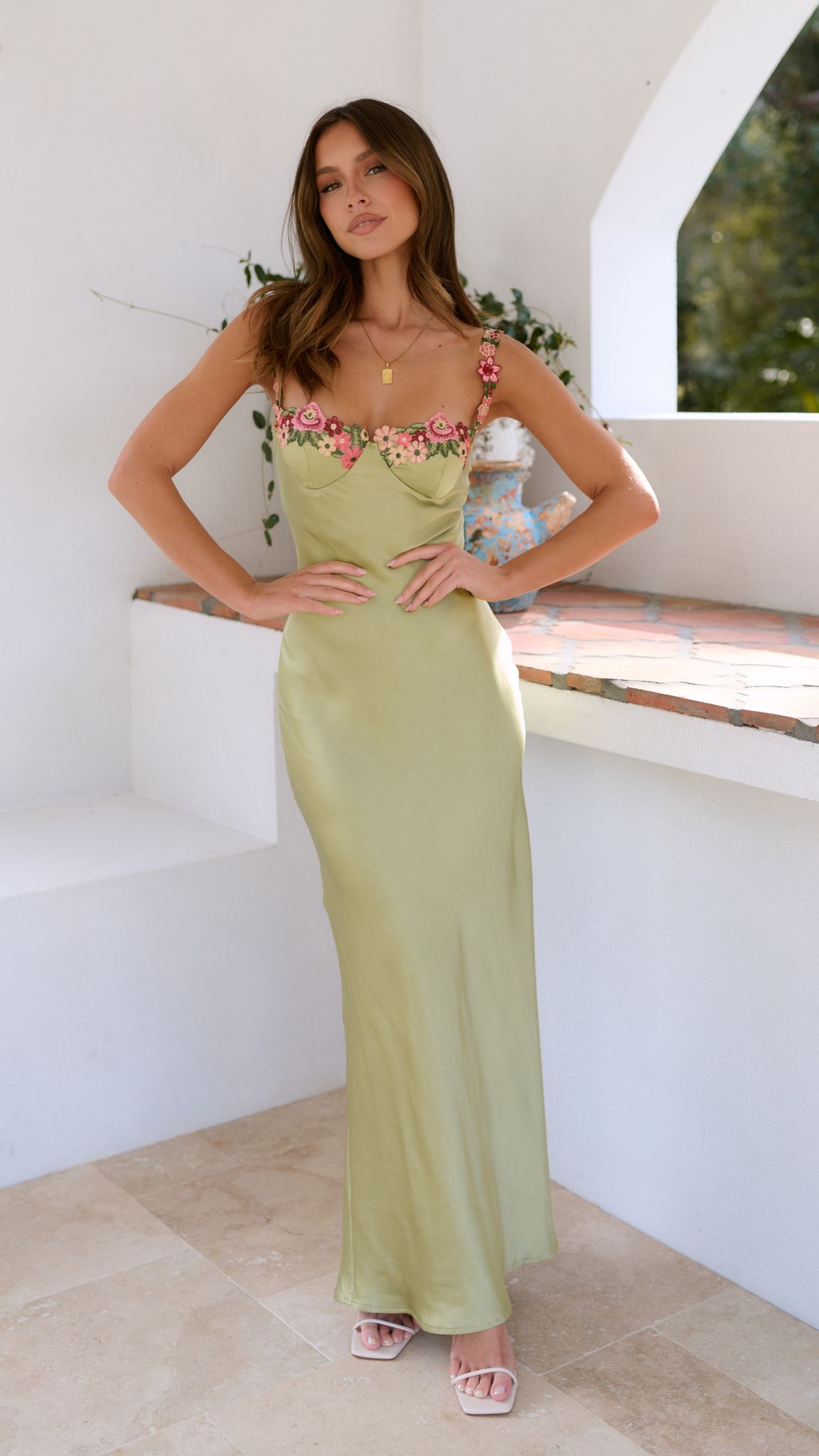 Olivia | Elegantes Maxikleid Apple Green | FormaLuxe