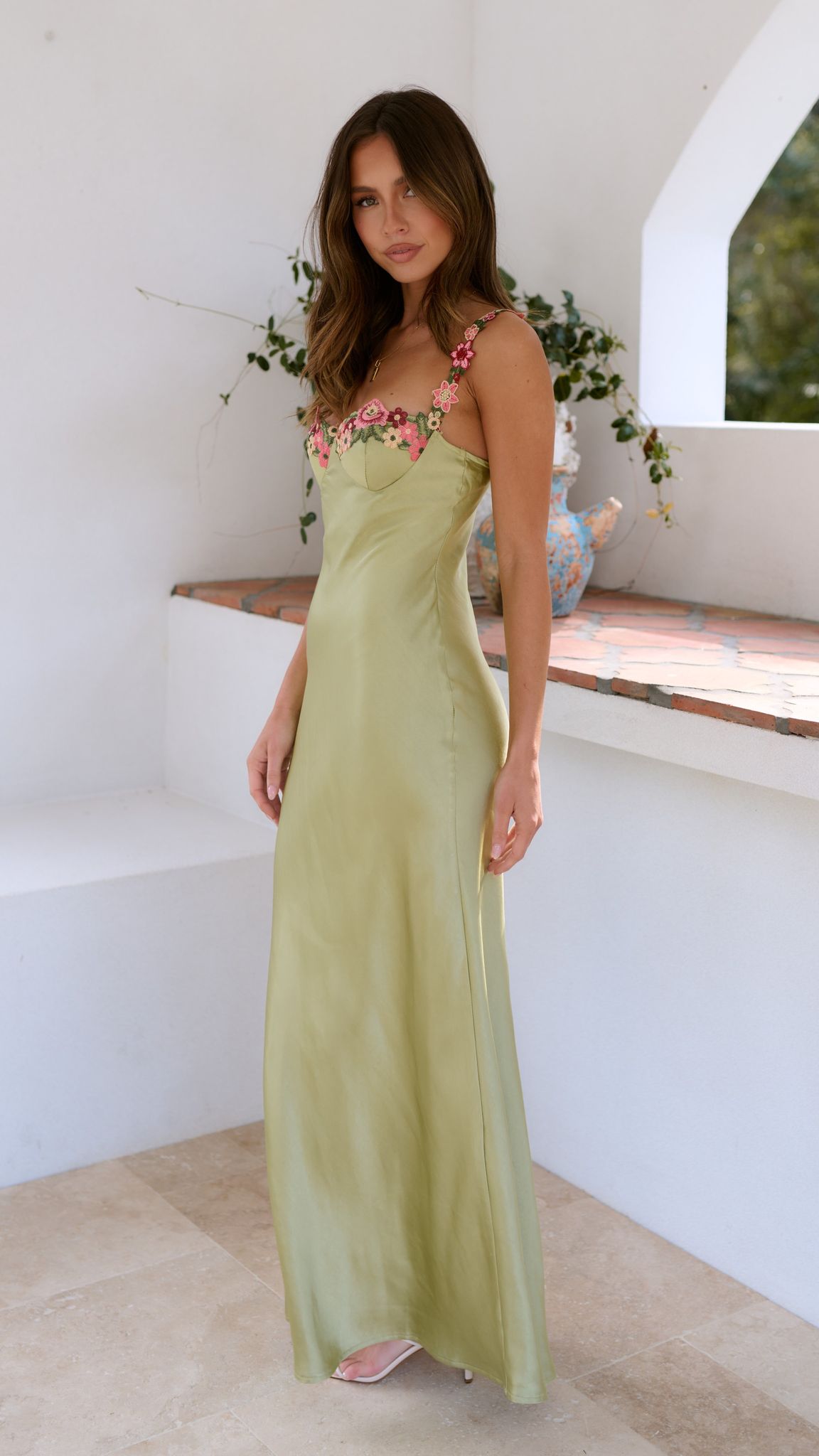 Olivia | Elegantes Maxikleid Apple Green | FormaLuxe