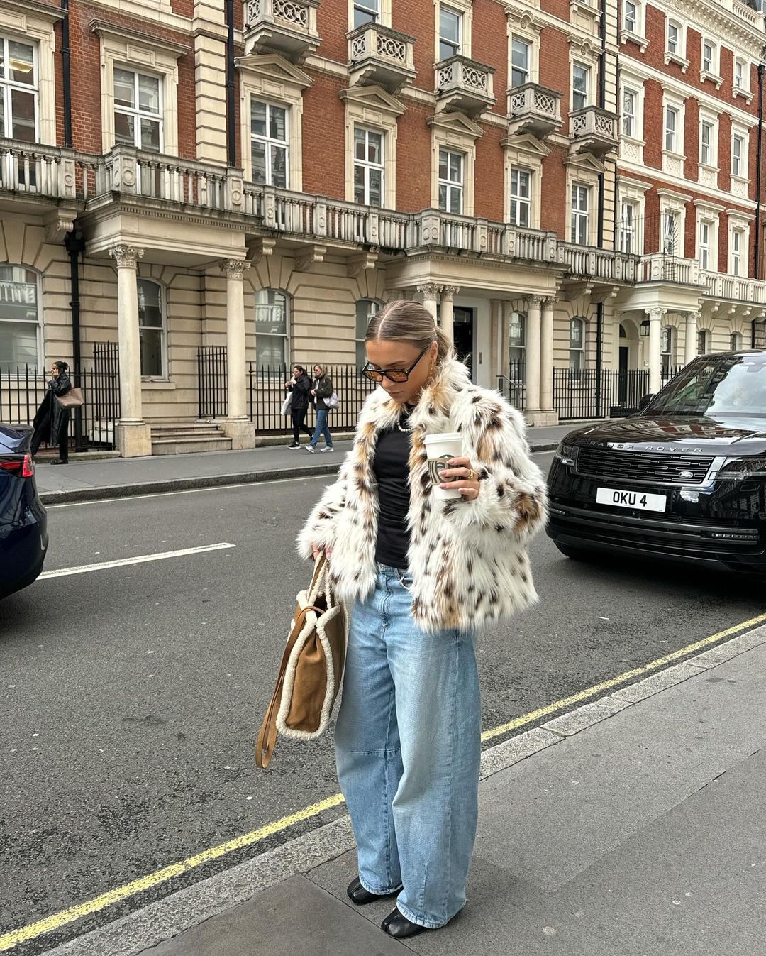 Lea | Manteau d'hiver tendance en fausse fourrure Blanc | FormaLuxe