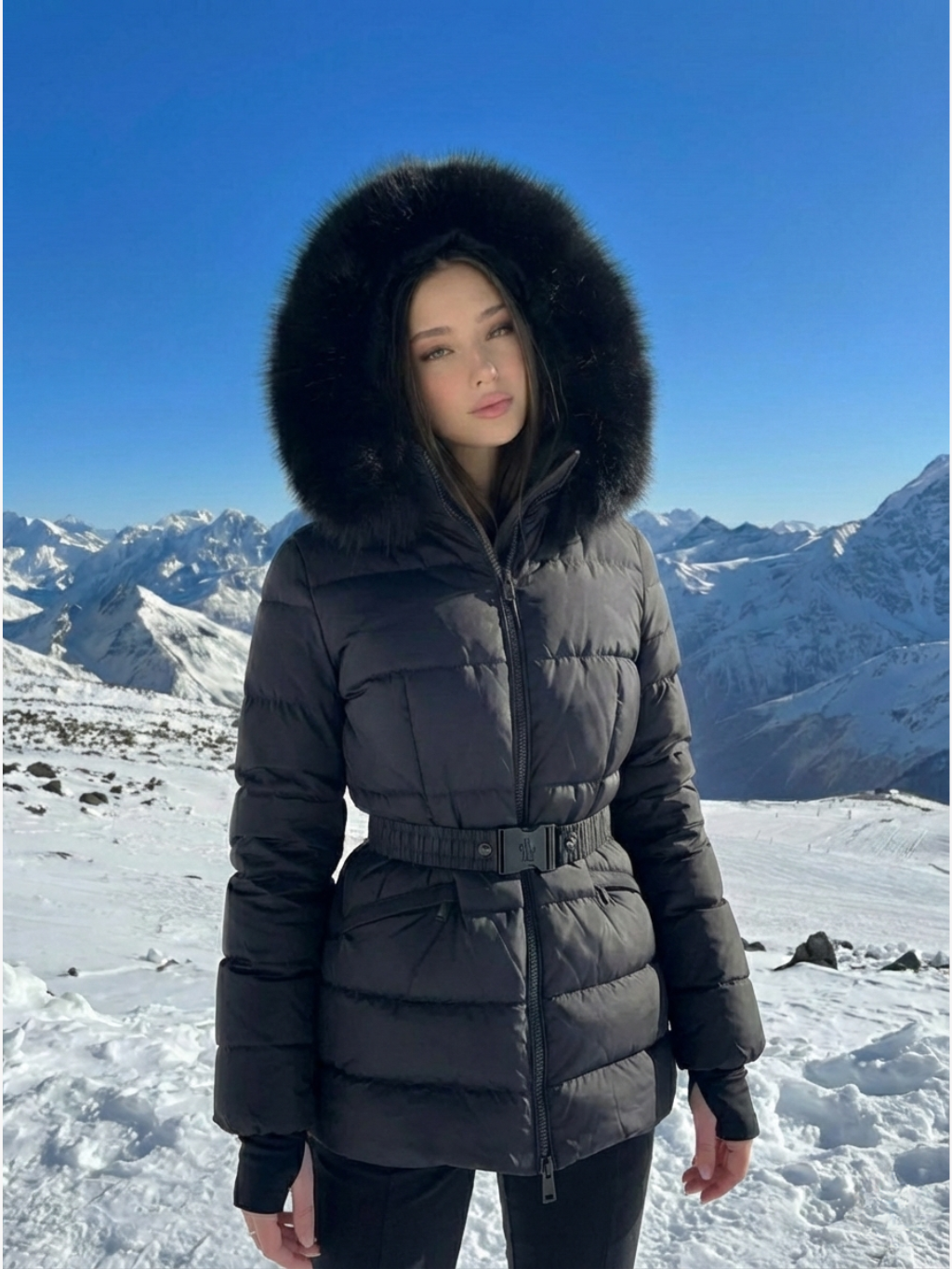 Floride | Doudoune imperméable à capuche en fausse fourrure Blanc – Floride | Doudoune à capuche en fausse fourrure | FormaLuxe