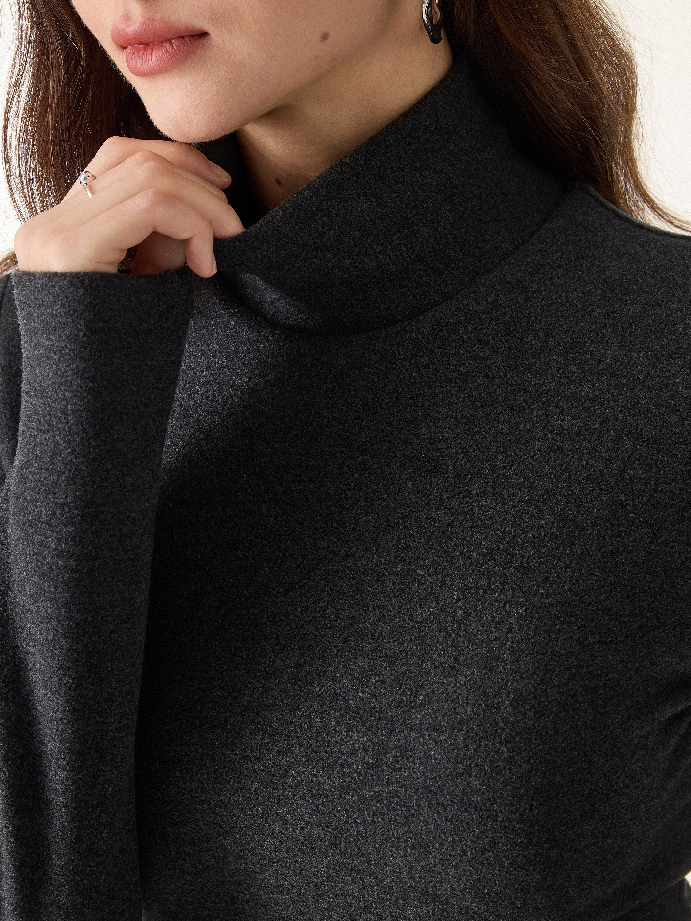 MaxWarm Turtleneck Long Sleeve Brami Heather Black – Women > Tops > Bra Tops | FormaLuxe