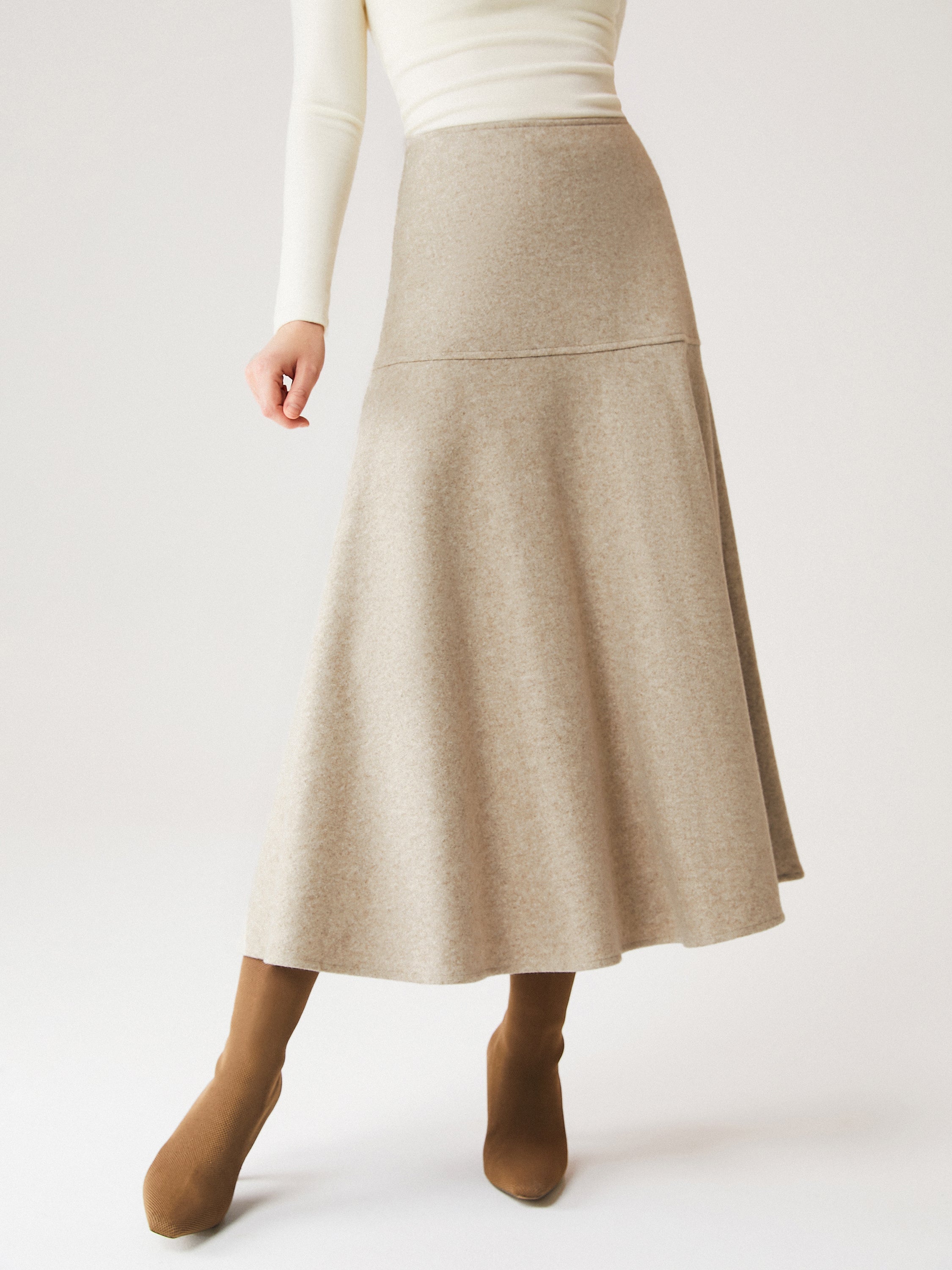 Jupe maxi évasée façon cachemire Ruby – Femmes > Bas > Jupes | FormaLuxe