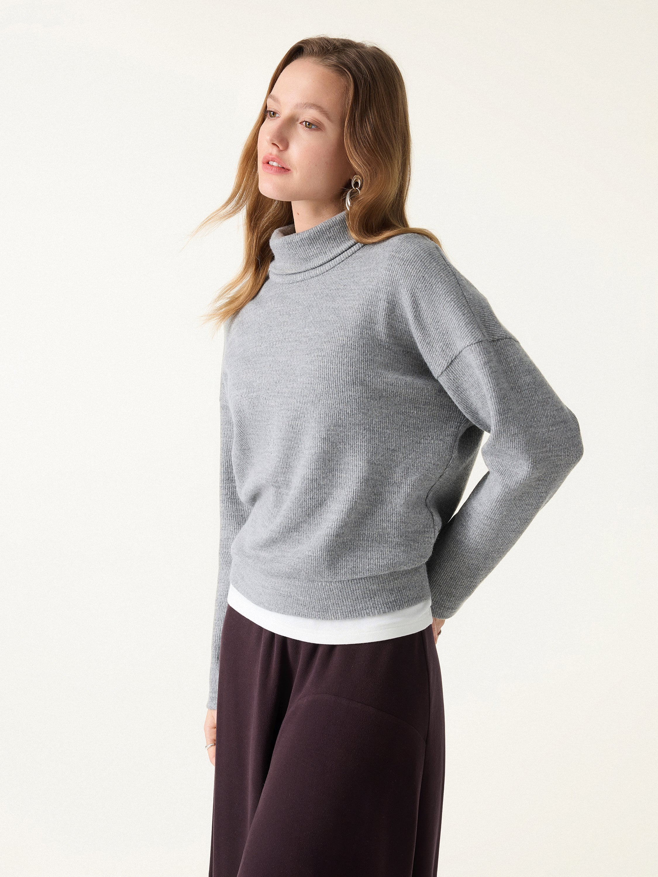 Turtleneck Relaxed Fit Long Sleeve Top Black Chocolate – Women > Tops > Shirts&Tops | FormaLuxe