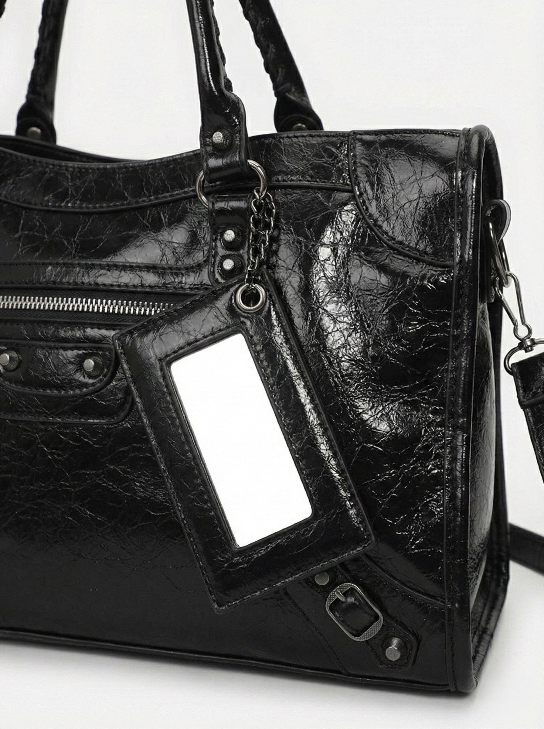 Carmela- Stylish Handbag with Spacious Interior & Minimalist Design Black | FormaLuxe