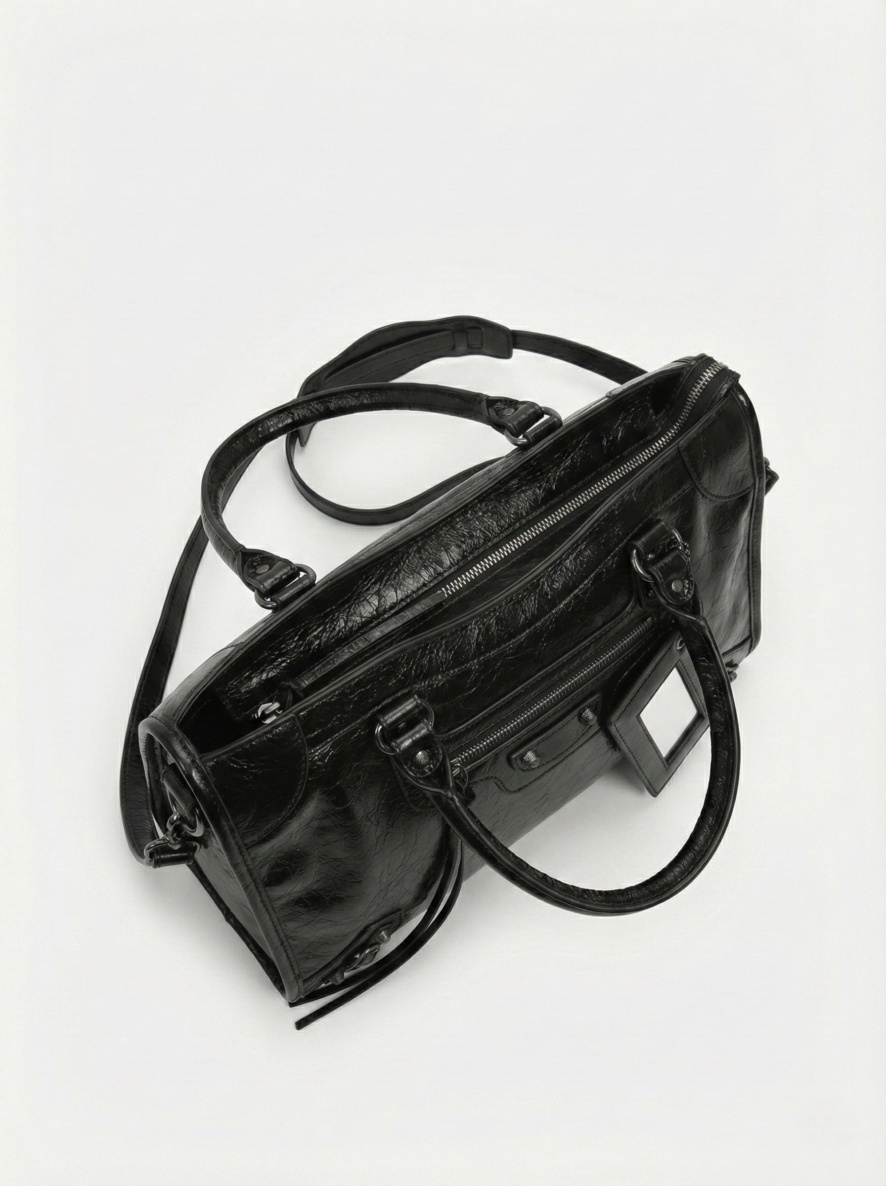 Carmela- Stylish Handbag with Spacious Interior & Minimalist Design Black | FormaLuxe