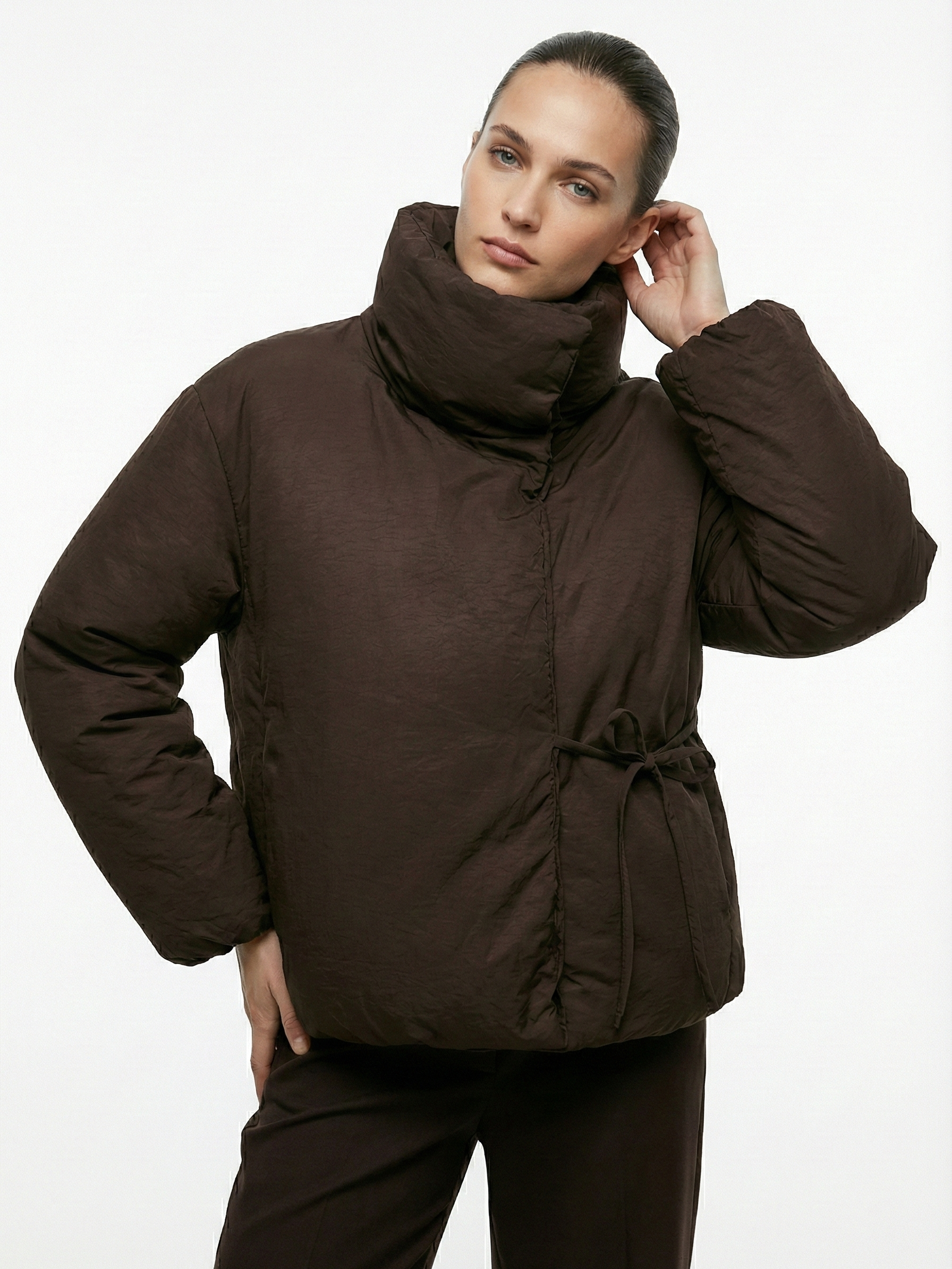 Lottie | Doudoune imperméable et coupe-vent Brun – Lottie | Doudoune cache-cœur | FormaLuxe