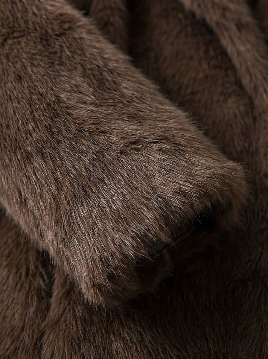 Erin | Manteau d'hiver long en fausse fourrure Brun | FormaLuxe