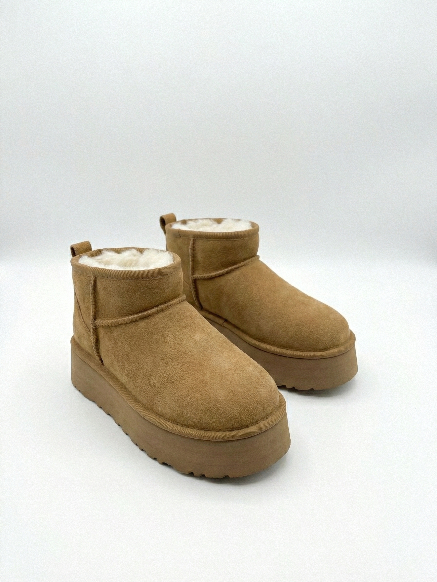Bottes à plateforme effet daim avec doublure en fausse fourrure Kaki | FormaLuxe