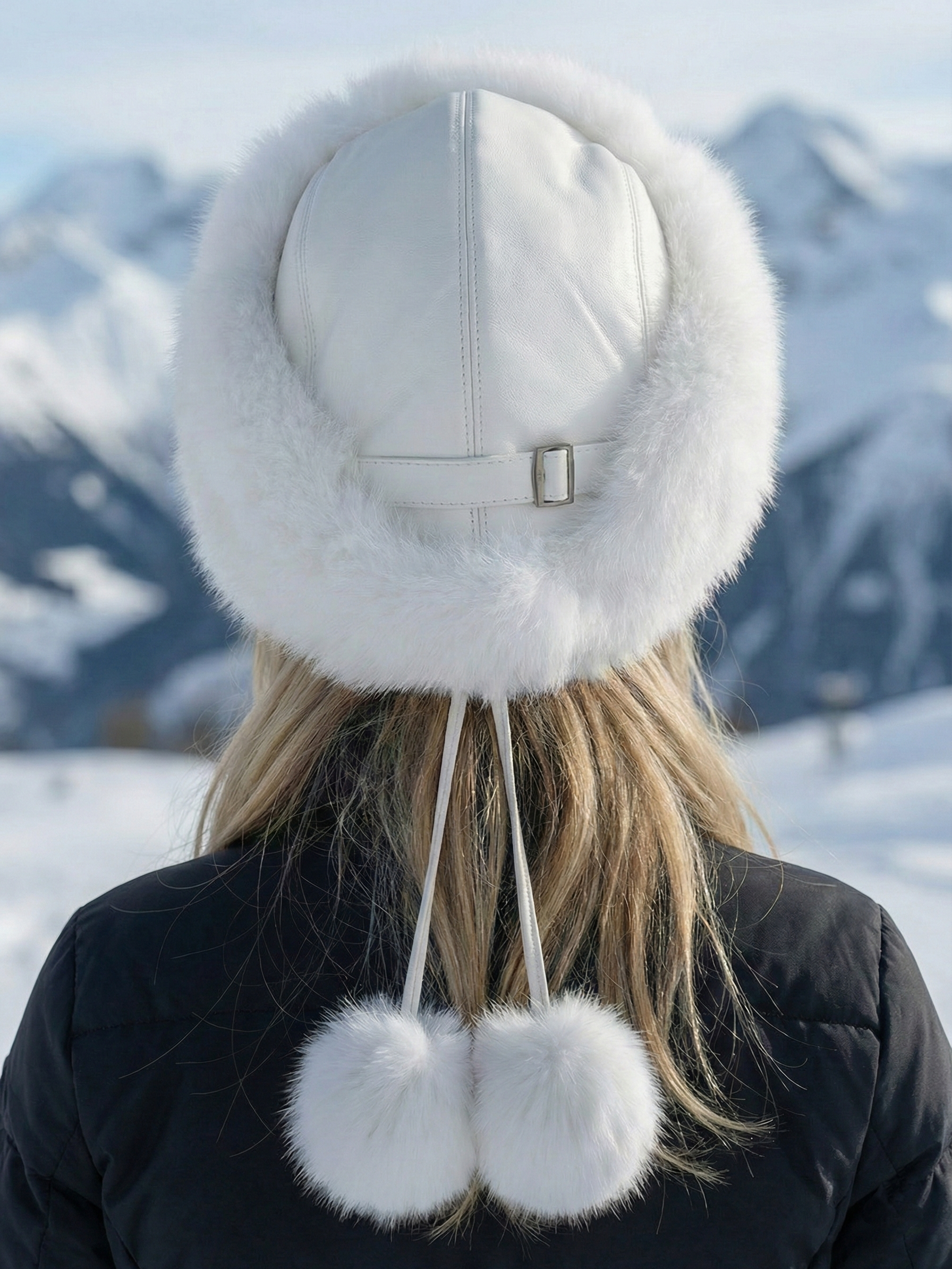 Sia | Bonnet d'hiver en fausse fourrure blanche | FormaLuxe