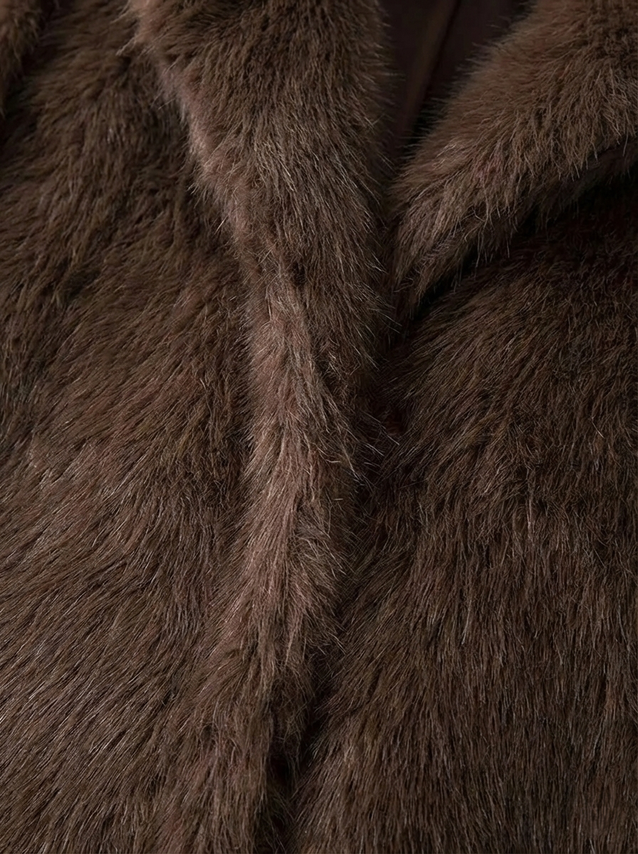Erin | Manteau d'hiver long en fausse fourrure Brun | FormaLuxe