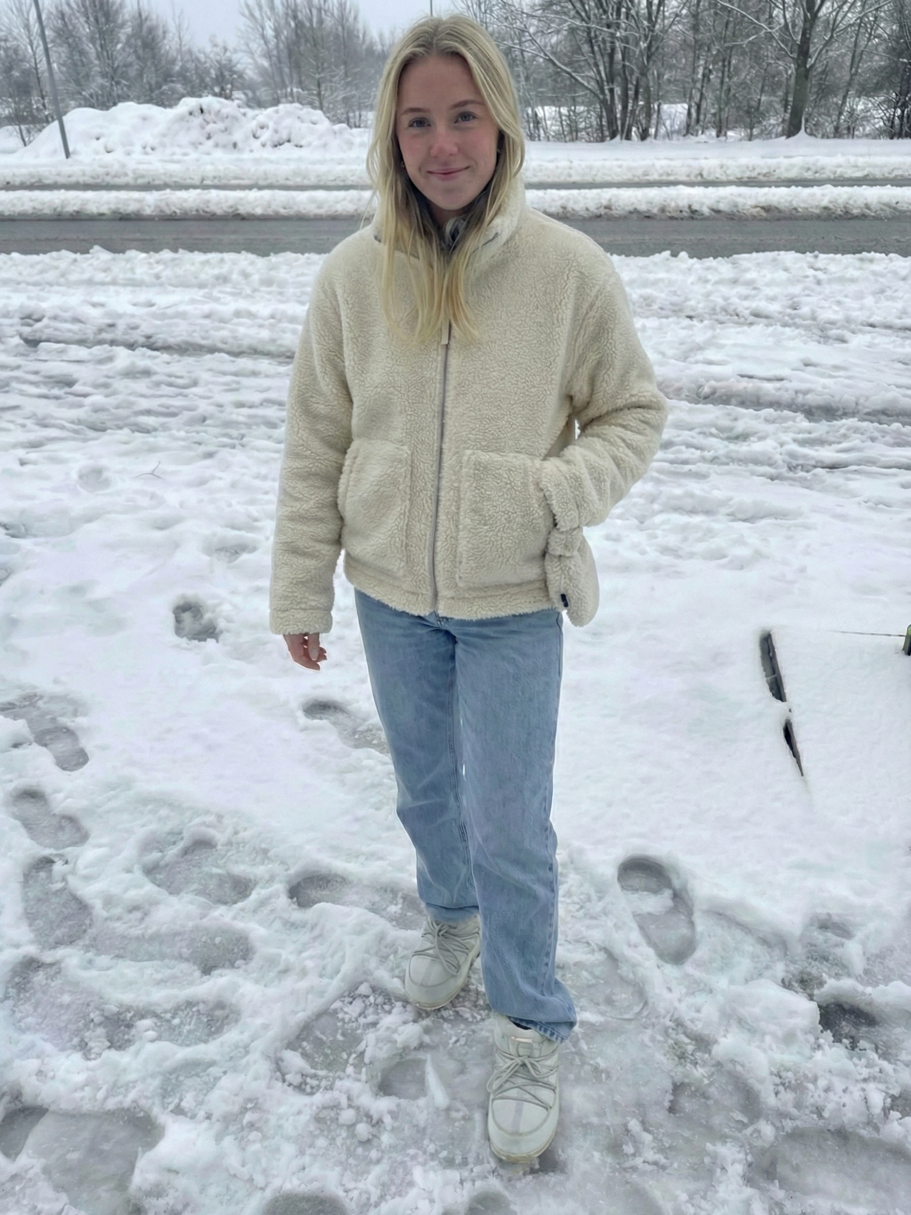 Maddy | Veste imperméable zippée en polaire Teddy à col montant Blanc | FormaLuxe
