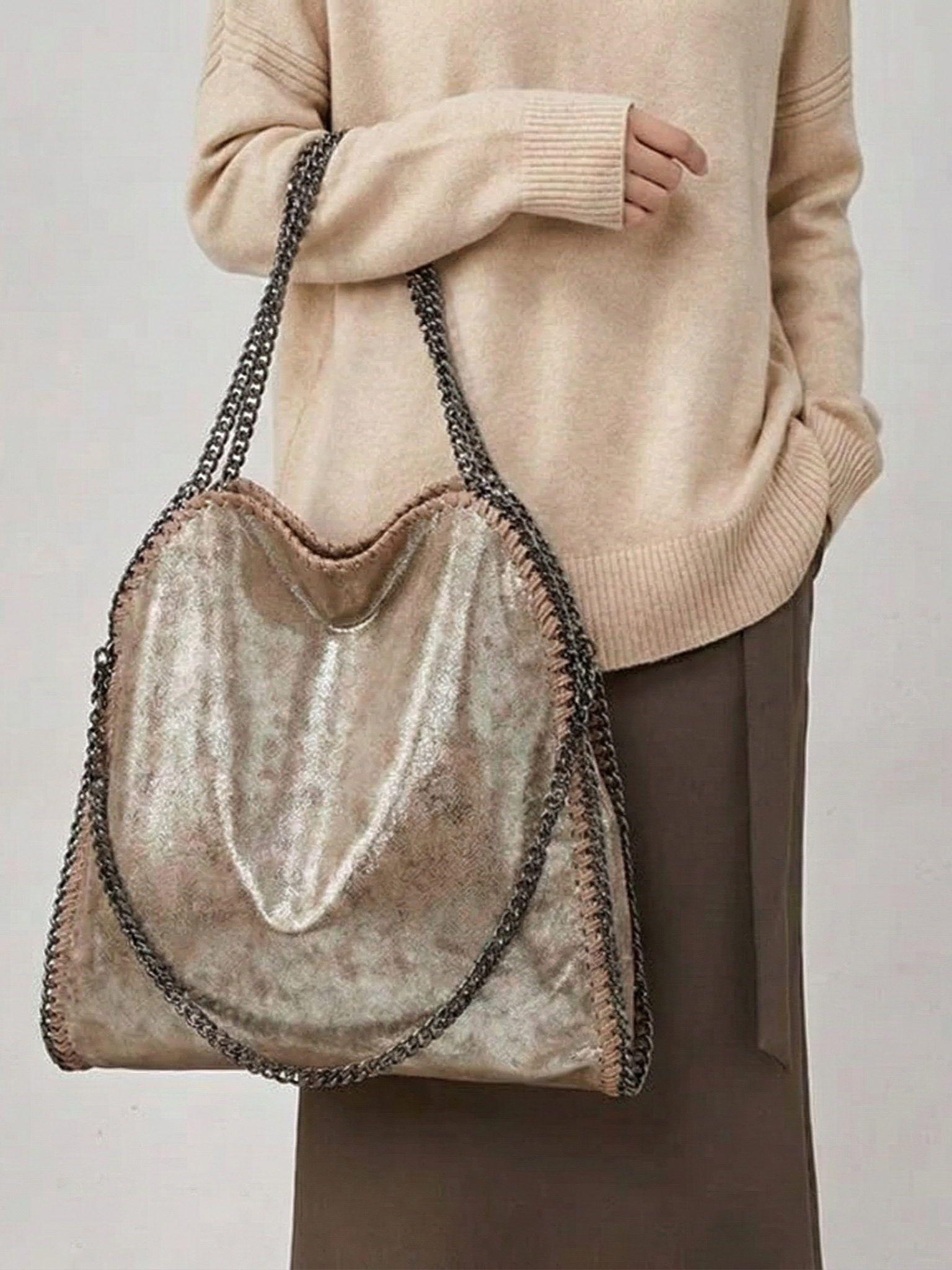 Skyla | Chain Strap Soft Faux Leather Tote Bag Black | FormaLuxe