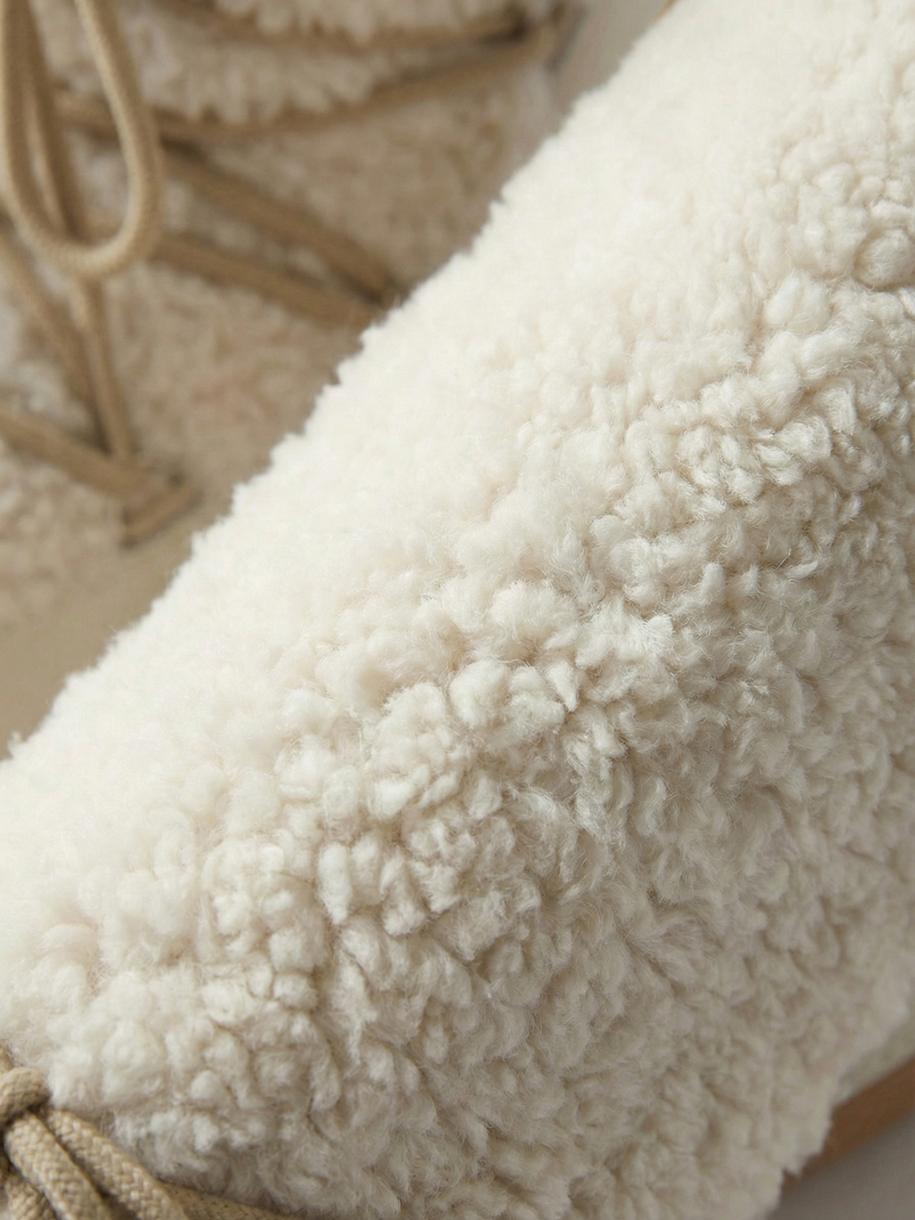 Bottes hautes confortables à lacets couleur crème pour femmes Blanc cassé – Bottes de neige confortables à lacets, couleur crème, pour femmes | FormaLuxe