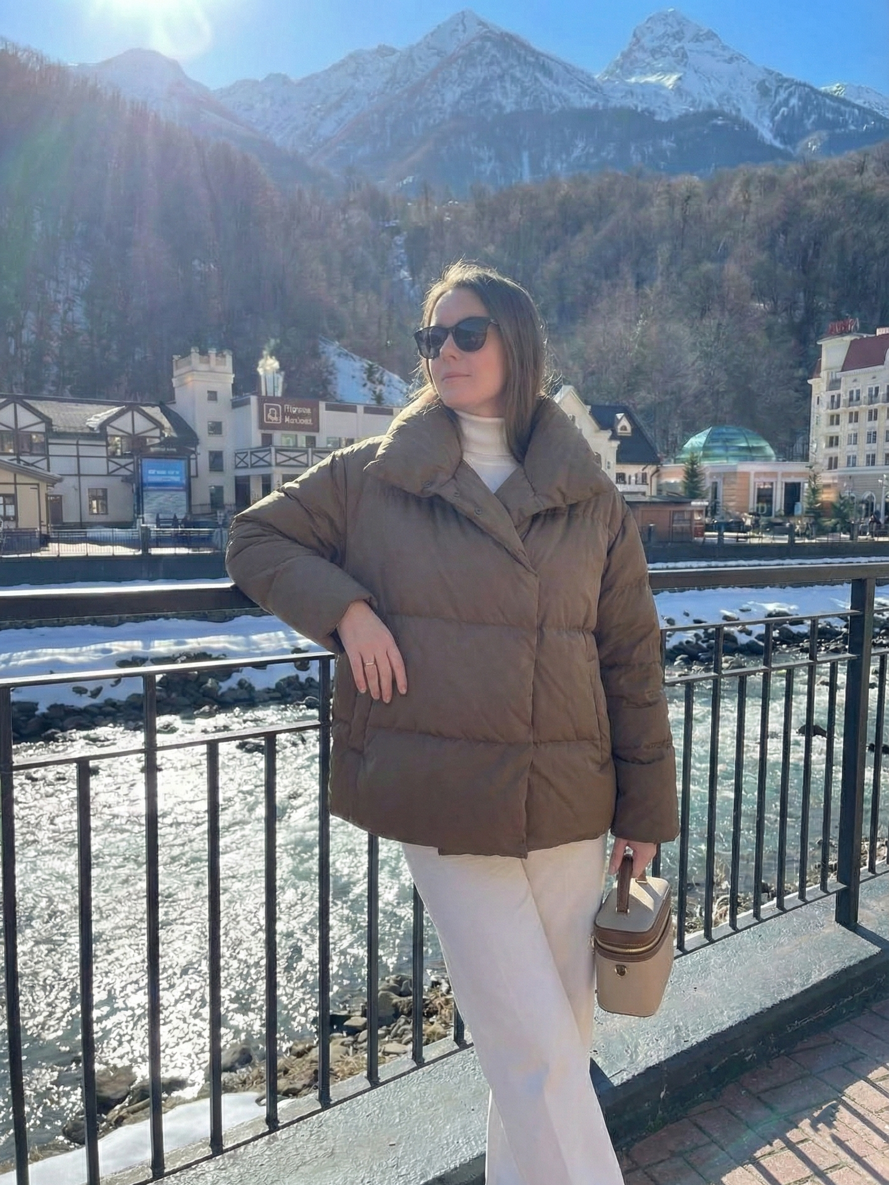 Maddison | Doudoune oversize à col montant Noir | FormaLuxe