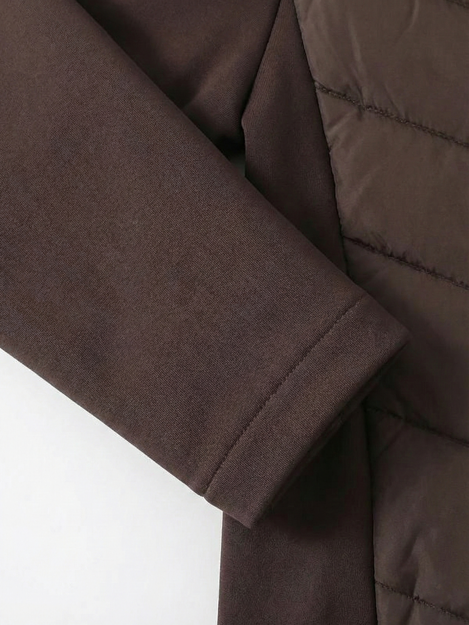 Emma | Doudoune imperméable à capuche Noir – Emma | Doudoune légère à capuche | FormaLuxe