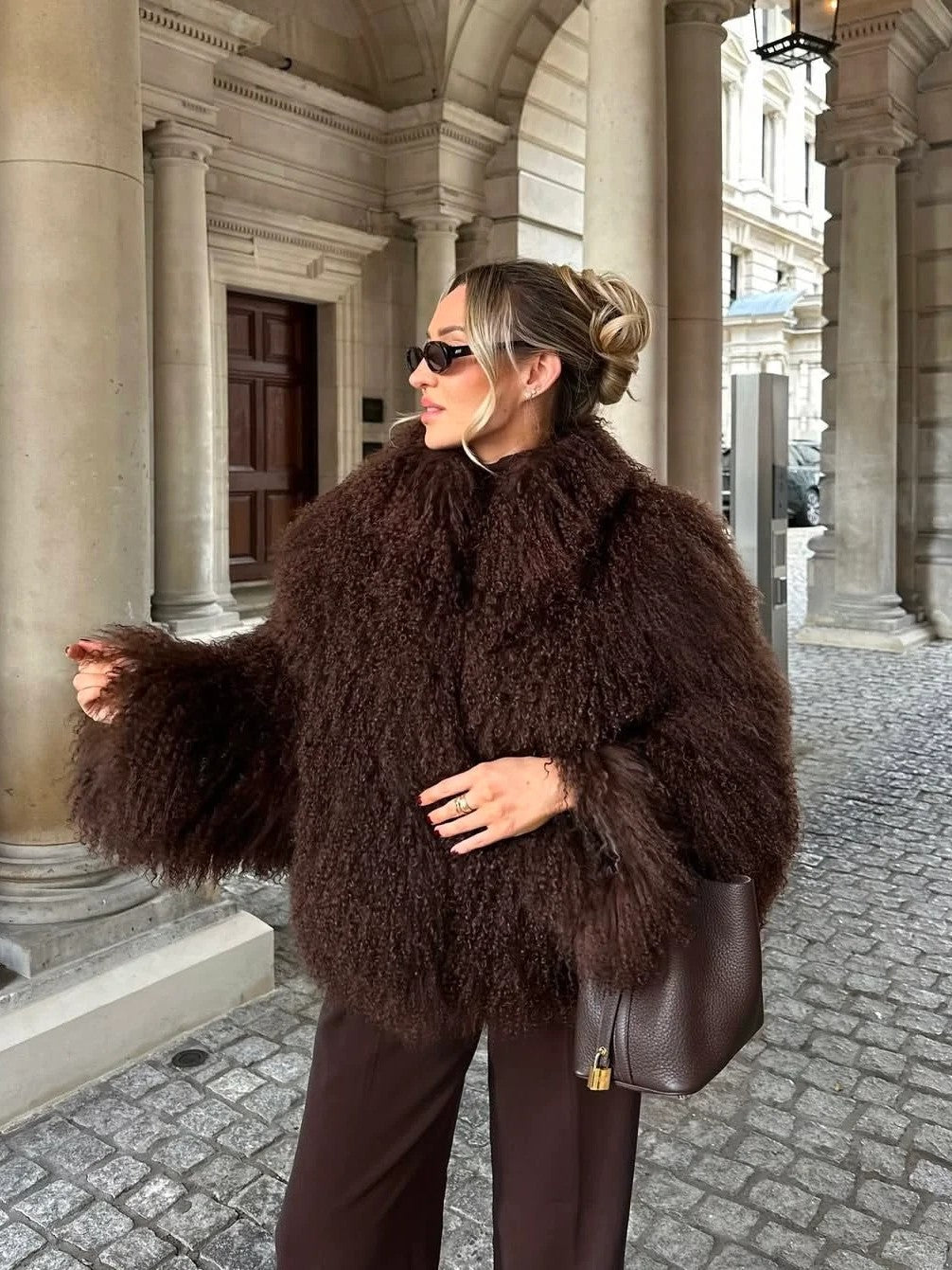 Hana | Veste tendance en fausse fourrure Brun | FormaLuxe