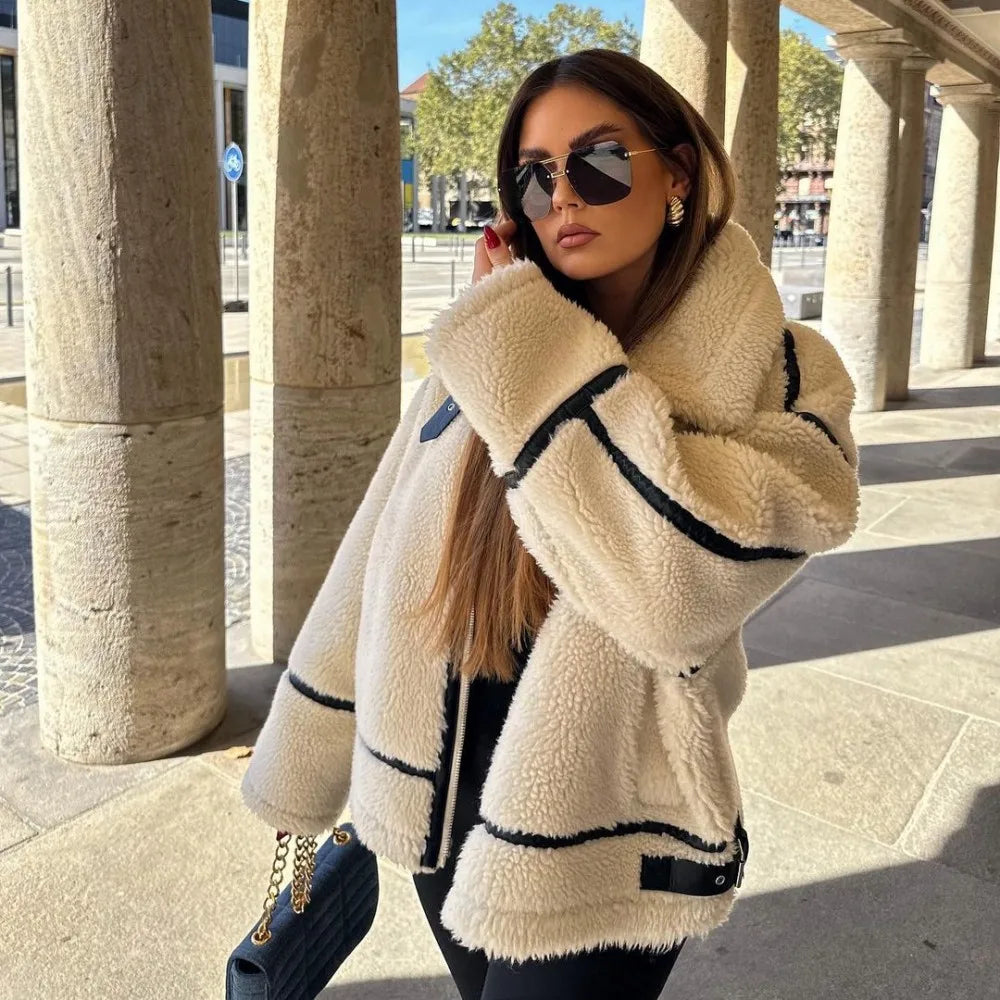 Mira - Warme Teddy Lammy Coat – Cosy Fall Vibes | FormaLuxe