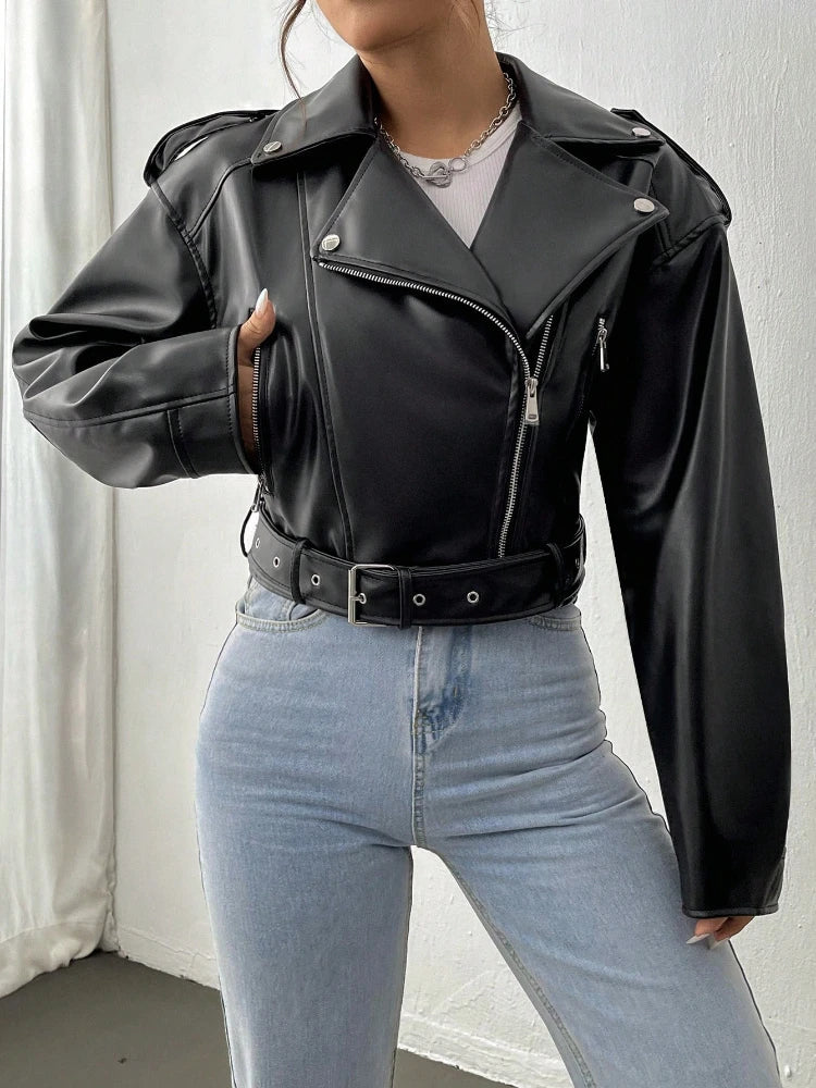 Yasmin | Elegante und starke Jacke Schwarz | FormaLuxe