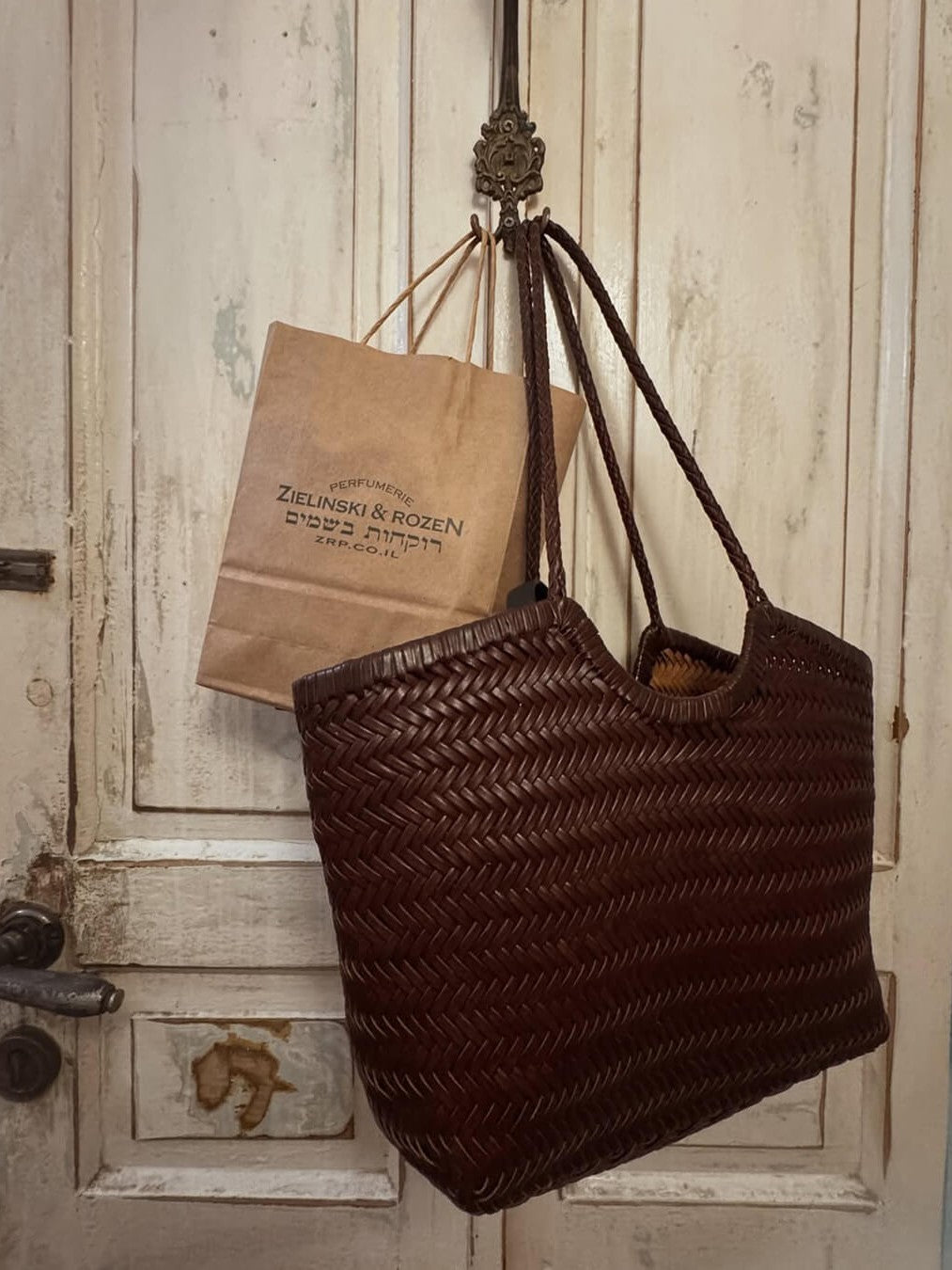 April | Woven Oversized Tote Bag Dark Brown | FormaLuxe