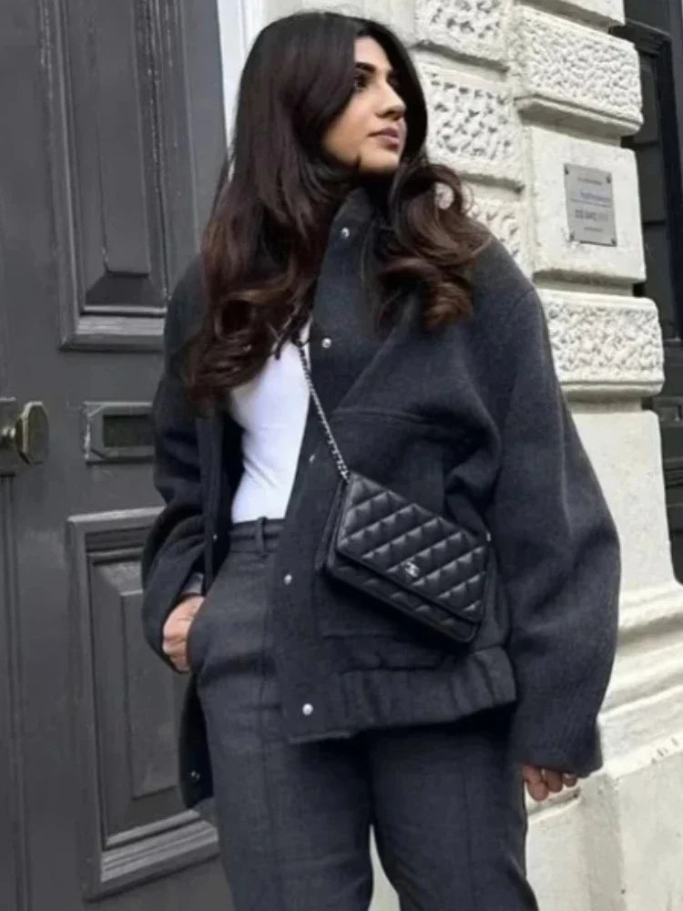 Stievie - Oversized Bomberjack met Streetstyle Flair – Cosy Fall Vibes | FormaLuxe