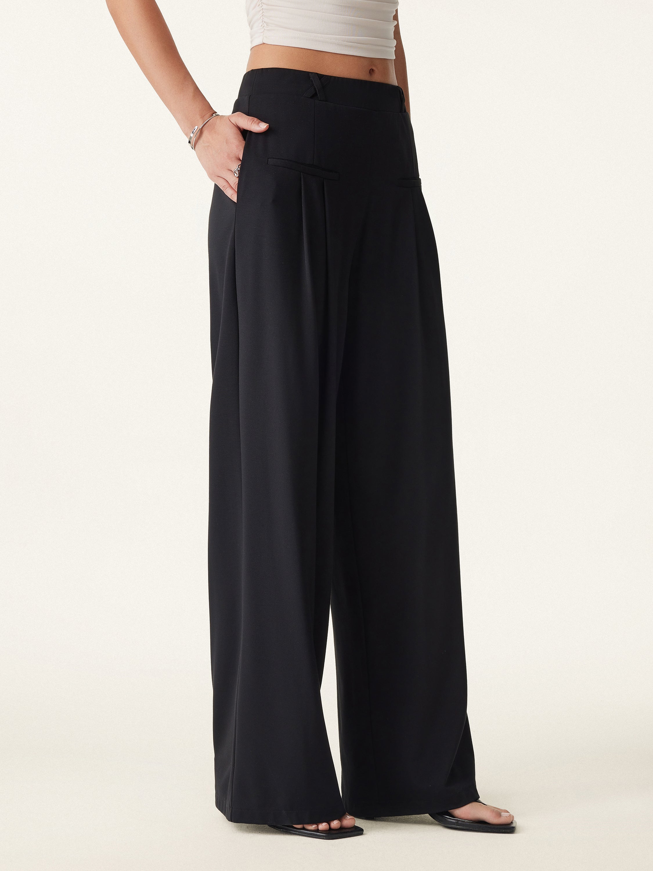 Drapey Bamboo Ponte Mid Rise Wide Leg Trouser with Pockets Black – Women > Bottoms > Pants | FormaLuxe