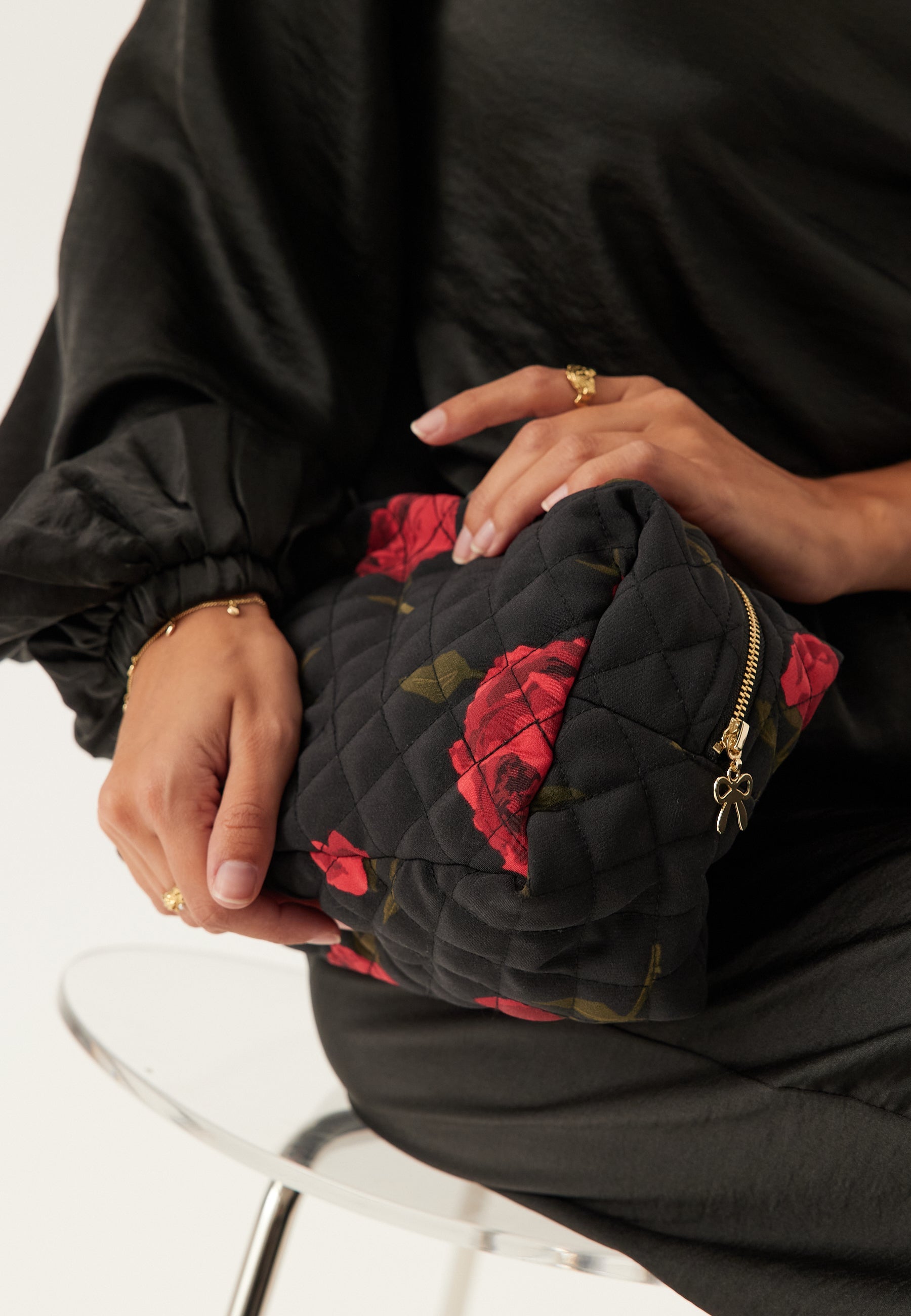 Kosmetiktasche – Clothes | FormaLuxe