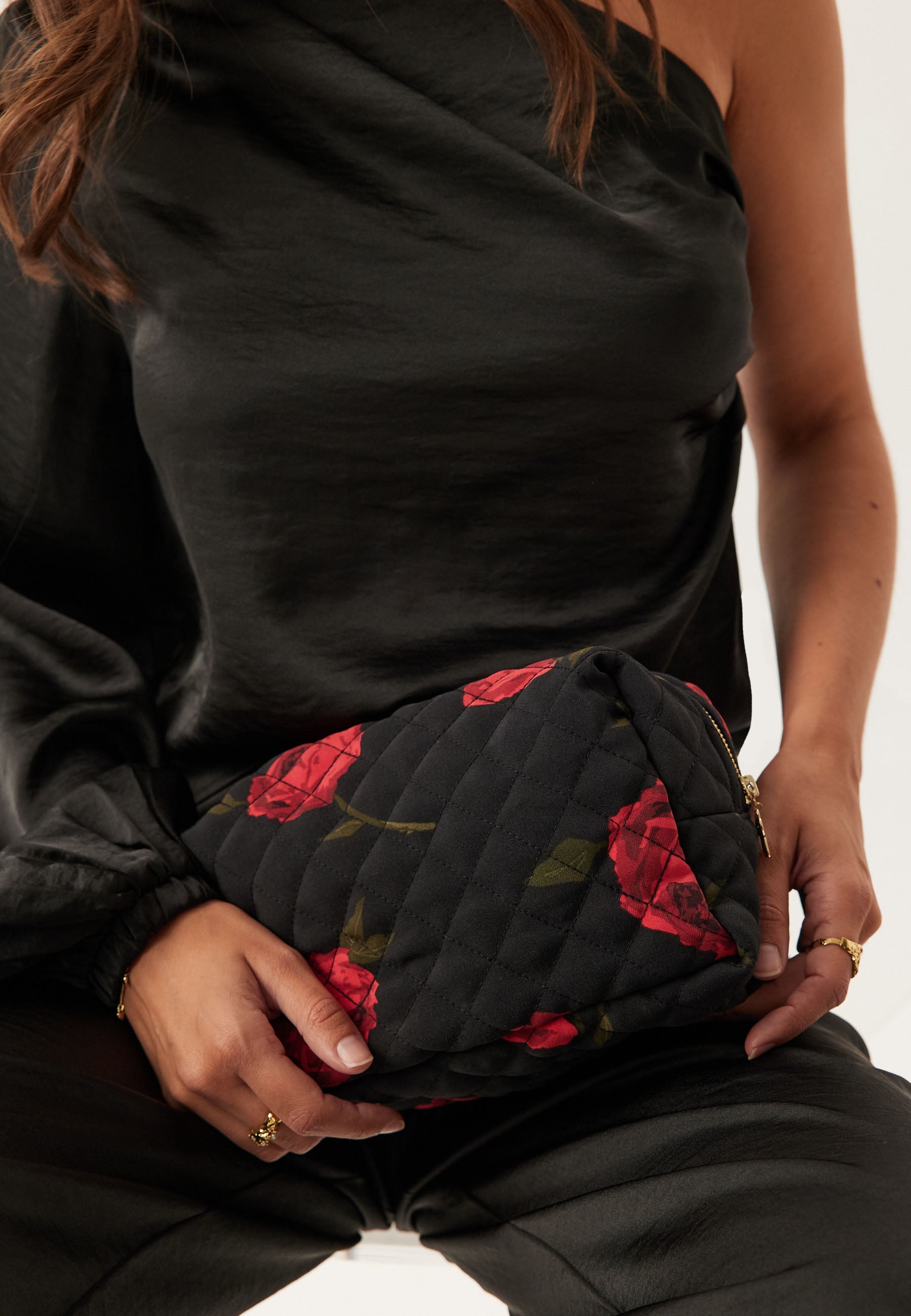 Kosmetiktasche – Clothes | FormaLuxe
