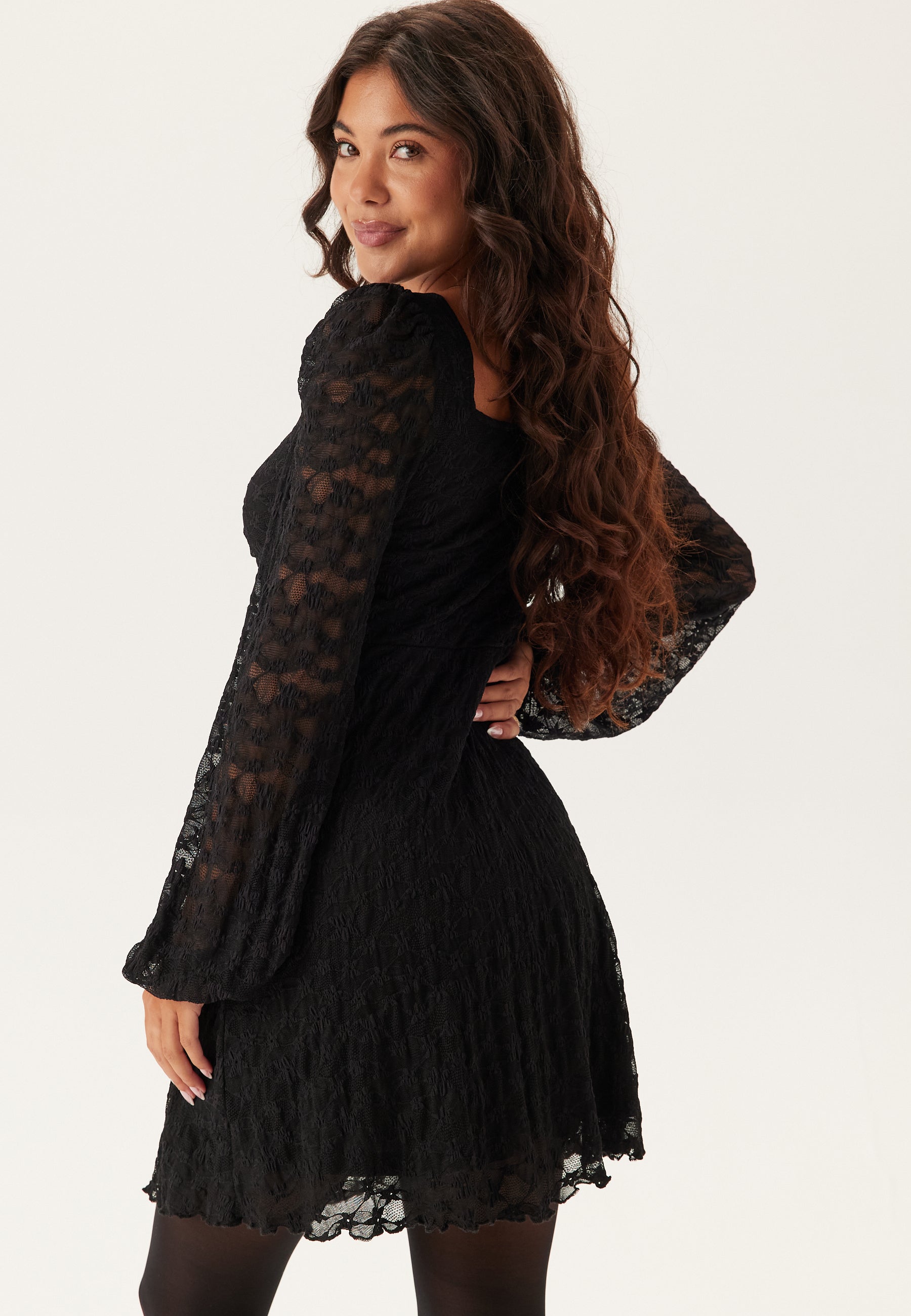 Süßes kurzes Spitzenkleid – Clothes | FormaLuxe