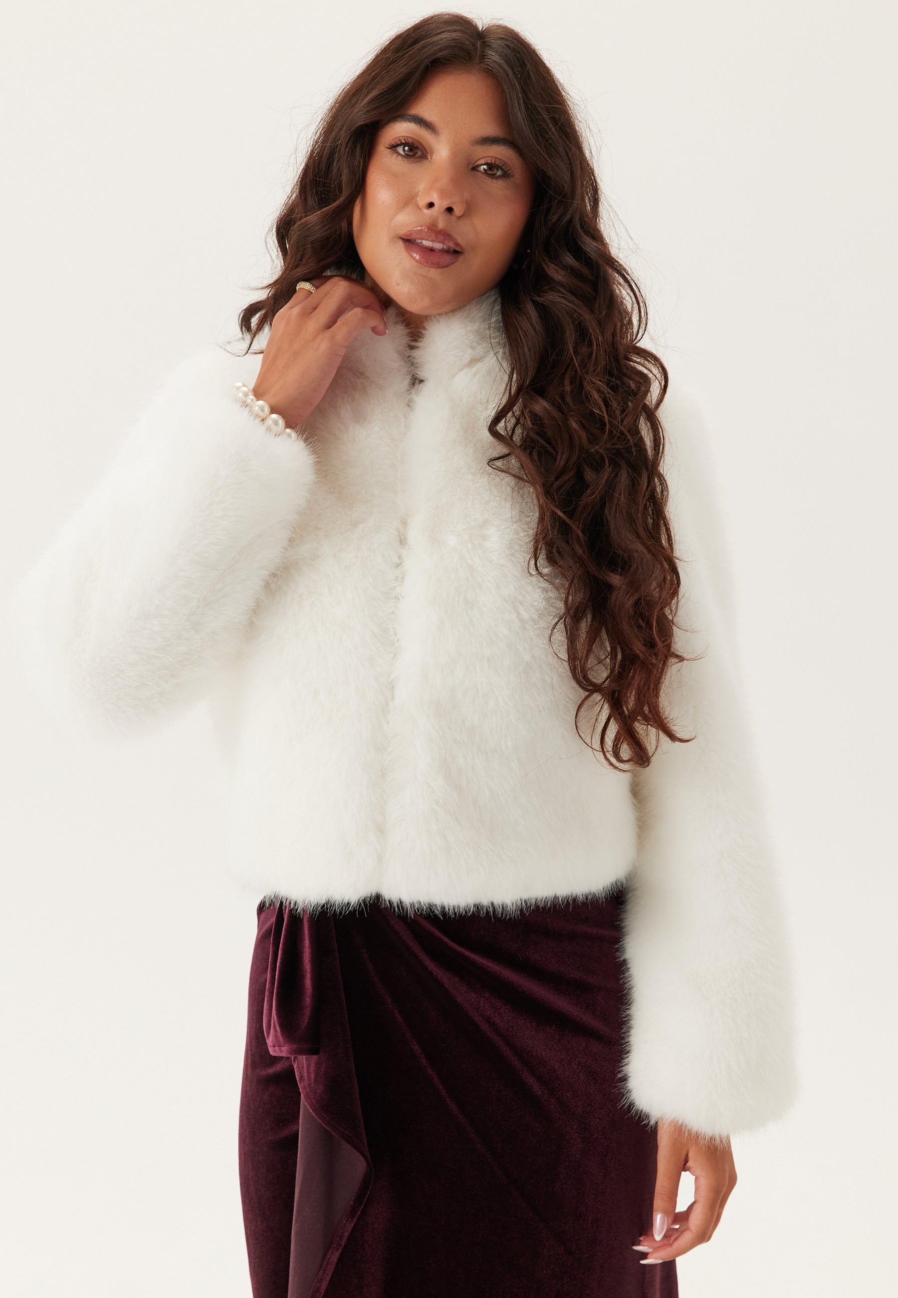 Kurze Kunstfelljacke – Clothes | FormaLuxe