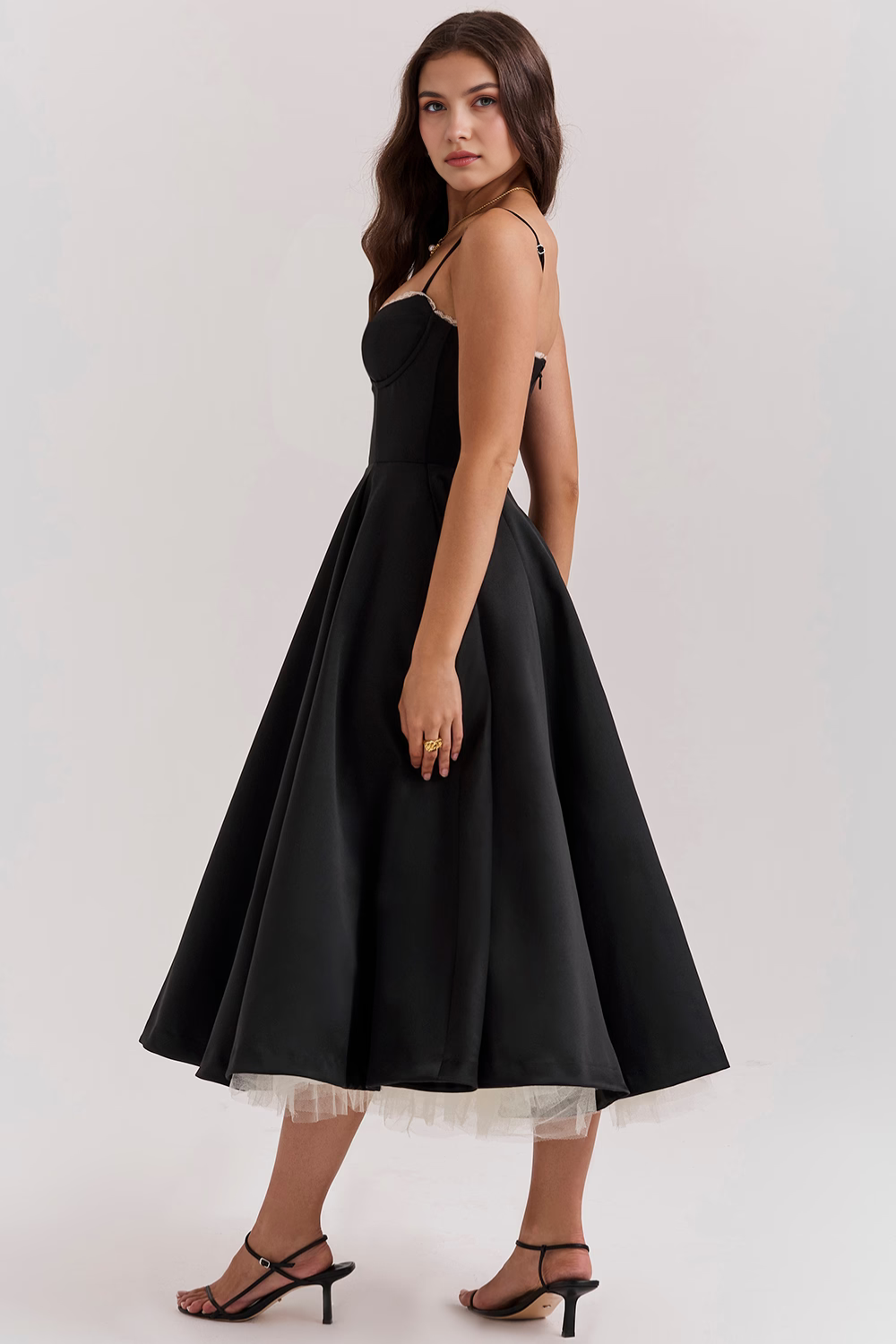 Cloe Midikleid – Schwarz