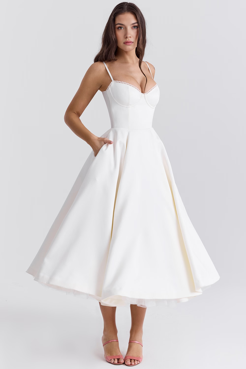 Cloe Midikleid – Weiß
