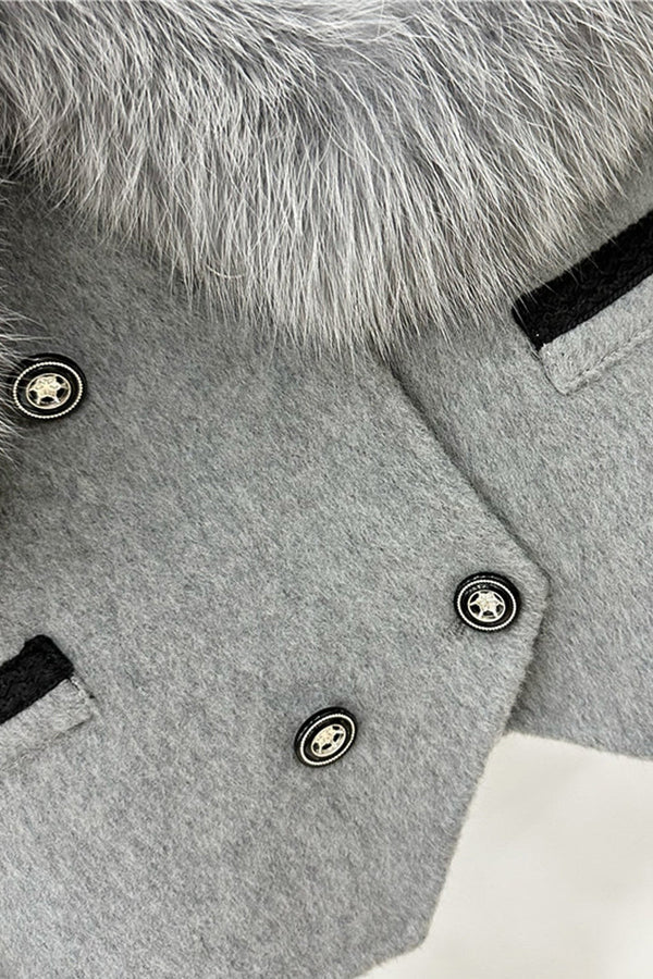 Hallie | Veste croisée à bordure en fausse fourrure Abricot | FormaLuxe