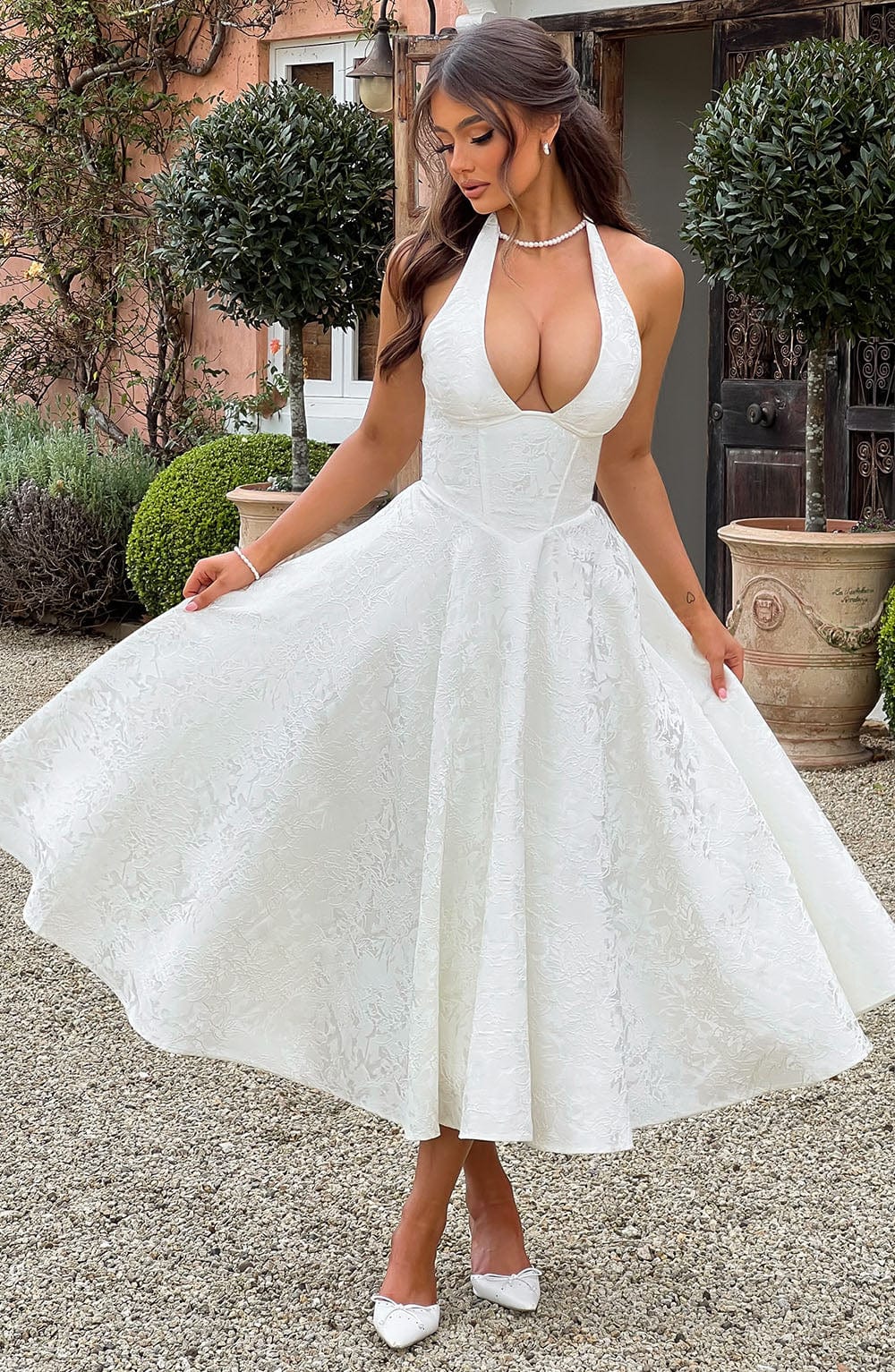 Esmeralda | Ärmelloses Midikleid mit Trägern Yellow | FormaLuxe