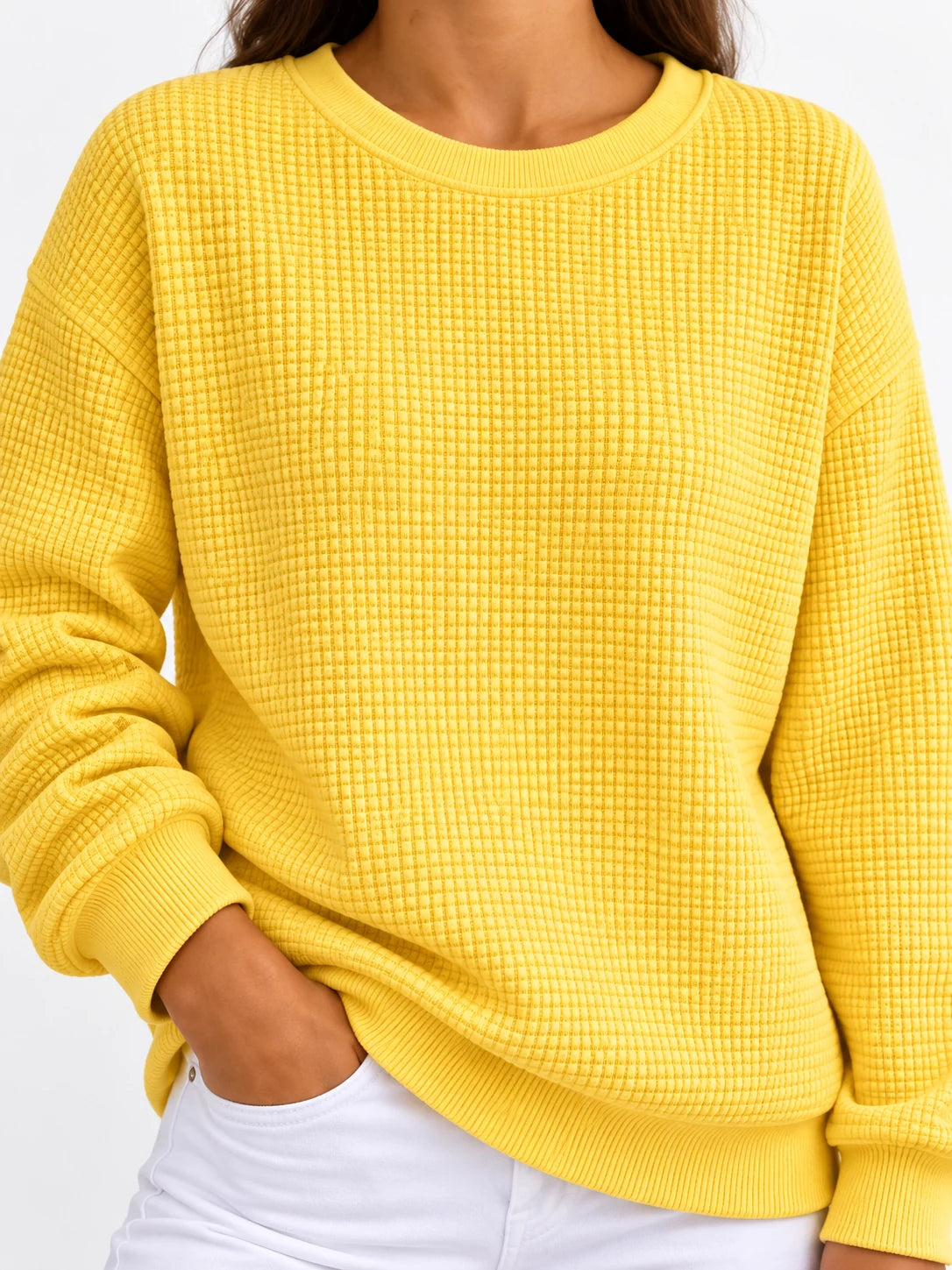 Waffelstrick-Pullover Damen Mila – Gelbe Waffelstruktur, Rundhals und Rippbündchen im Detail | FormaLuxe