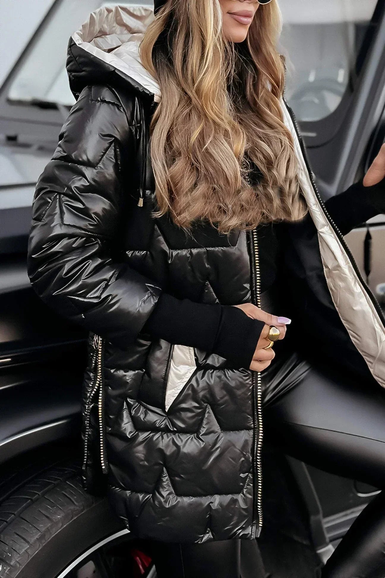 Ana  | Eleganter Wintermantel mit Kapuze und Futter Beige (Fast ausverkauft) | FormaLuxe