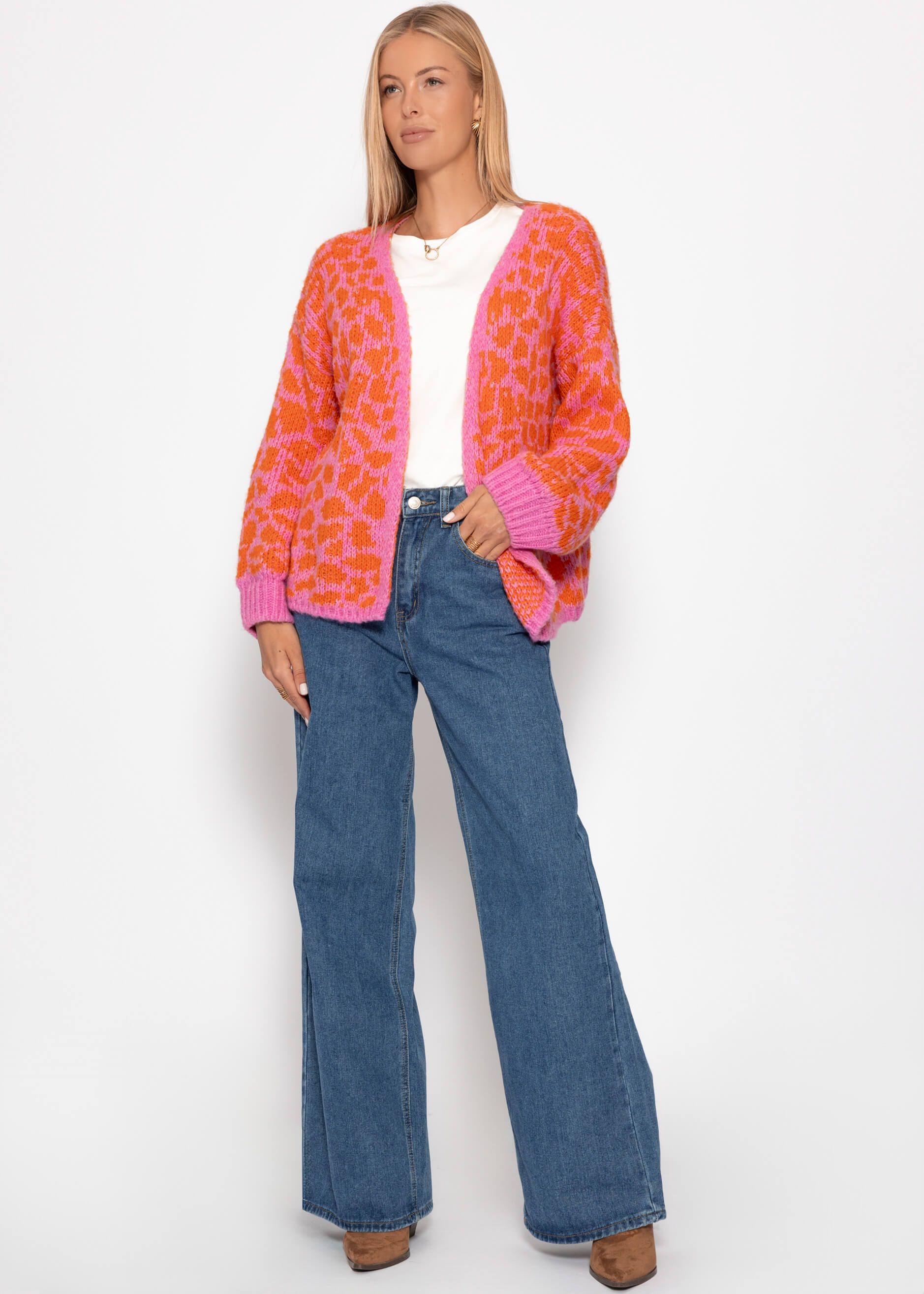 Kurzer Cardigan mit Leo-Print - pink-orange – Bekleidung > Cardigans > Leo | FormaLuxe