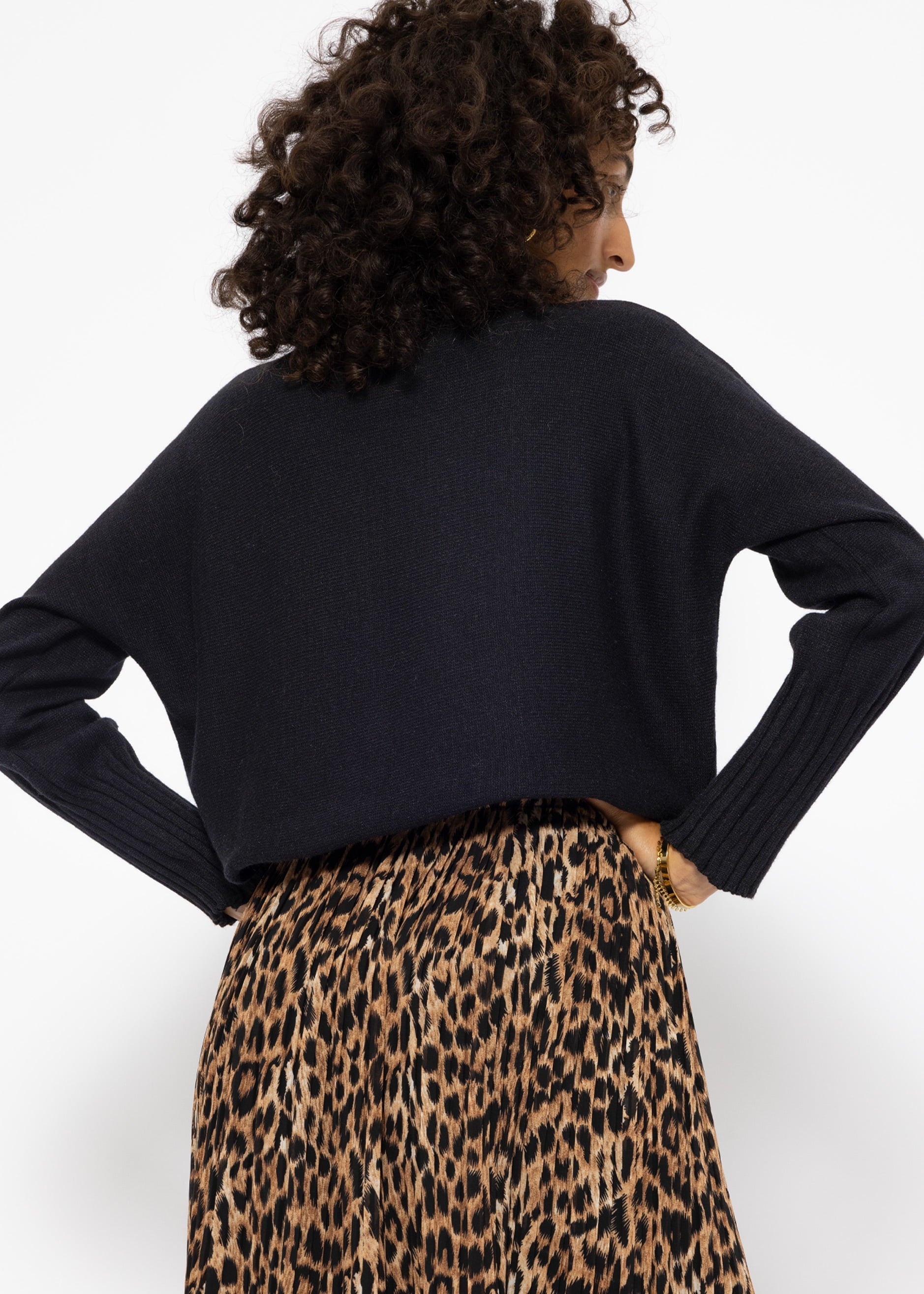 Lässiger Crop Pullover - schwarz – Bekleidung > Pullover | FormaLuxe
