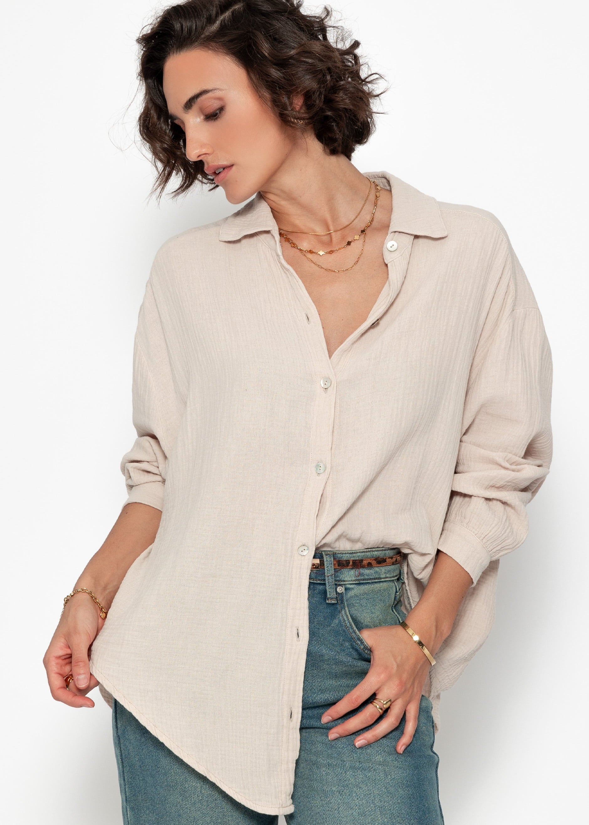 Musselin Bluse oversize, kurz, beige – Bekleidung > Blusen > Musselin > Oversize | FormaLuxe