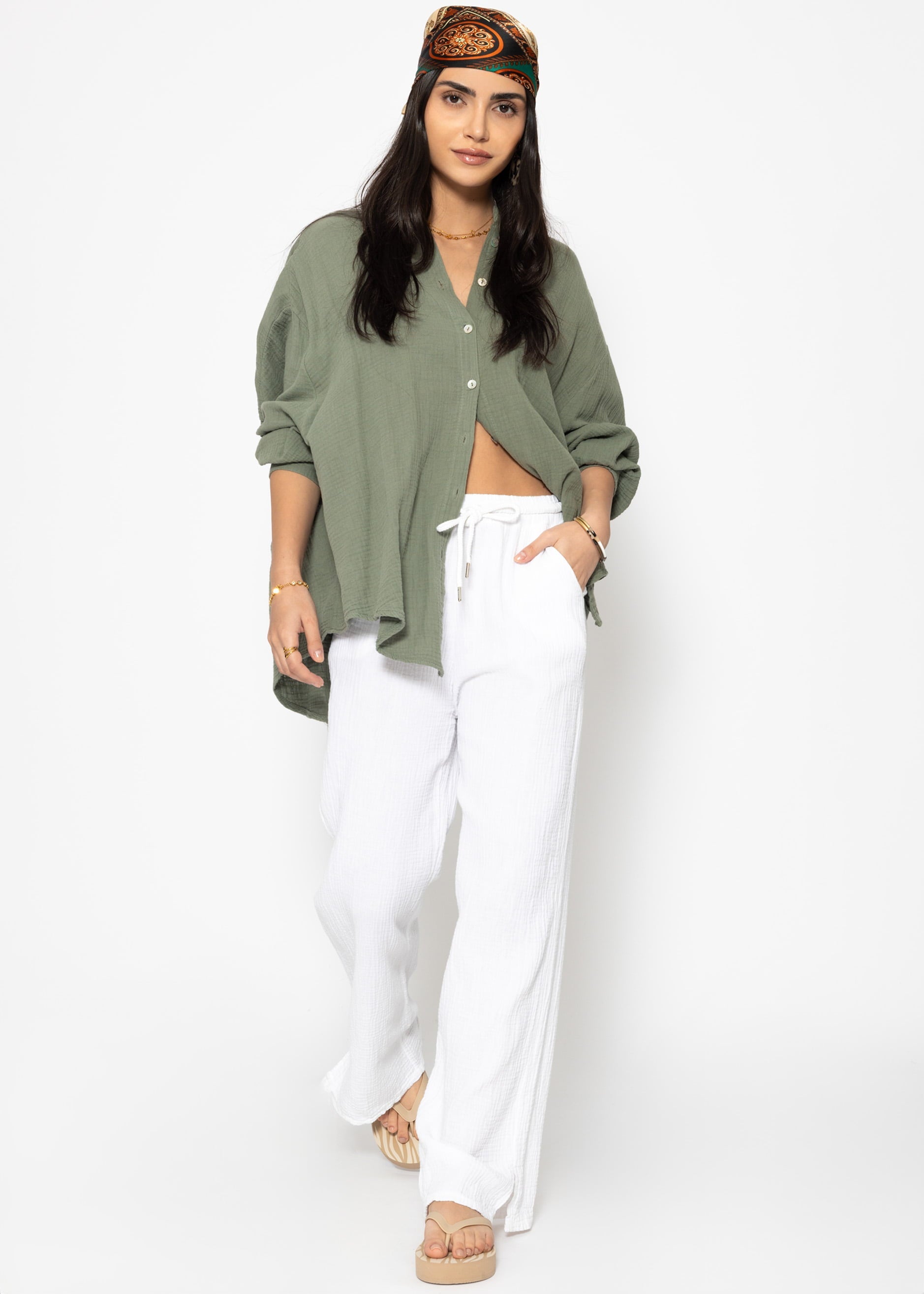 Musselin Bluse oversize, kurz, khaki – Bekleidung > Blusen > Musselin > Oversize | FormaLuxe