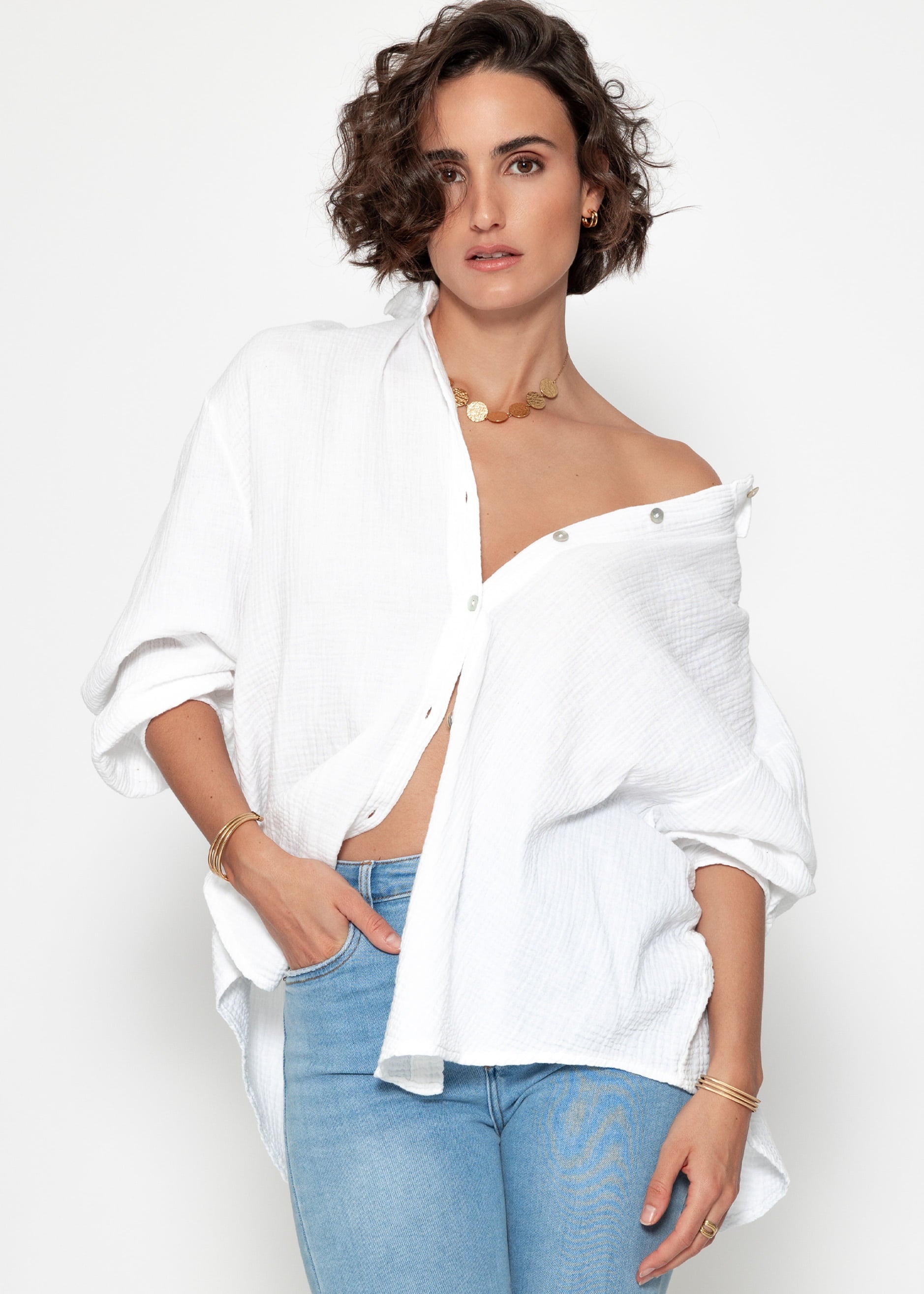 Musselin Bluse oversize, kurz, weiß – Bekleidung > Blusen > Musselin > Oversize | FormaLuxe