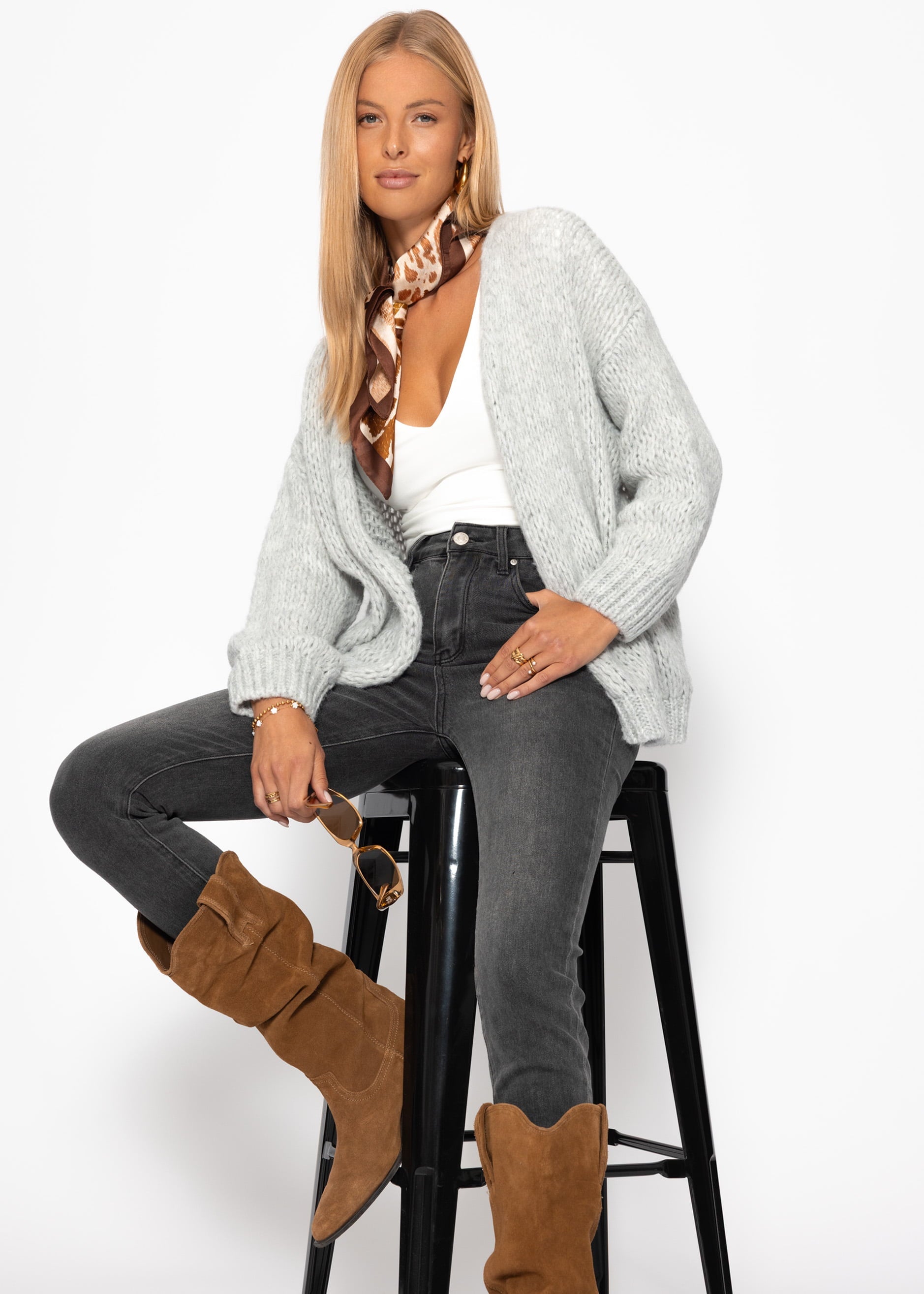 Oversize Cardigan - hellgrau – Bekleidung > Cardigans | FormaLuxe