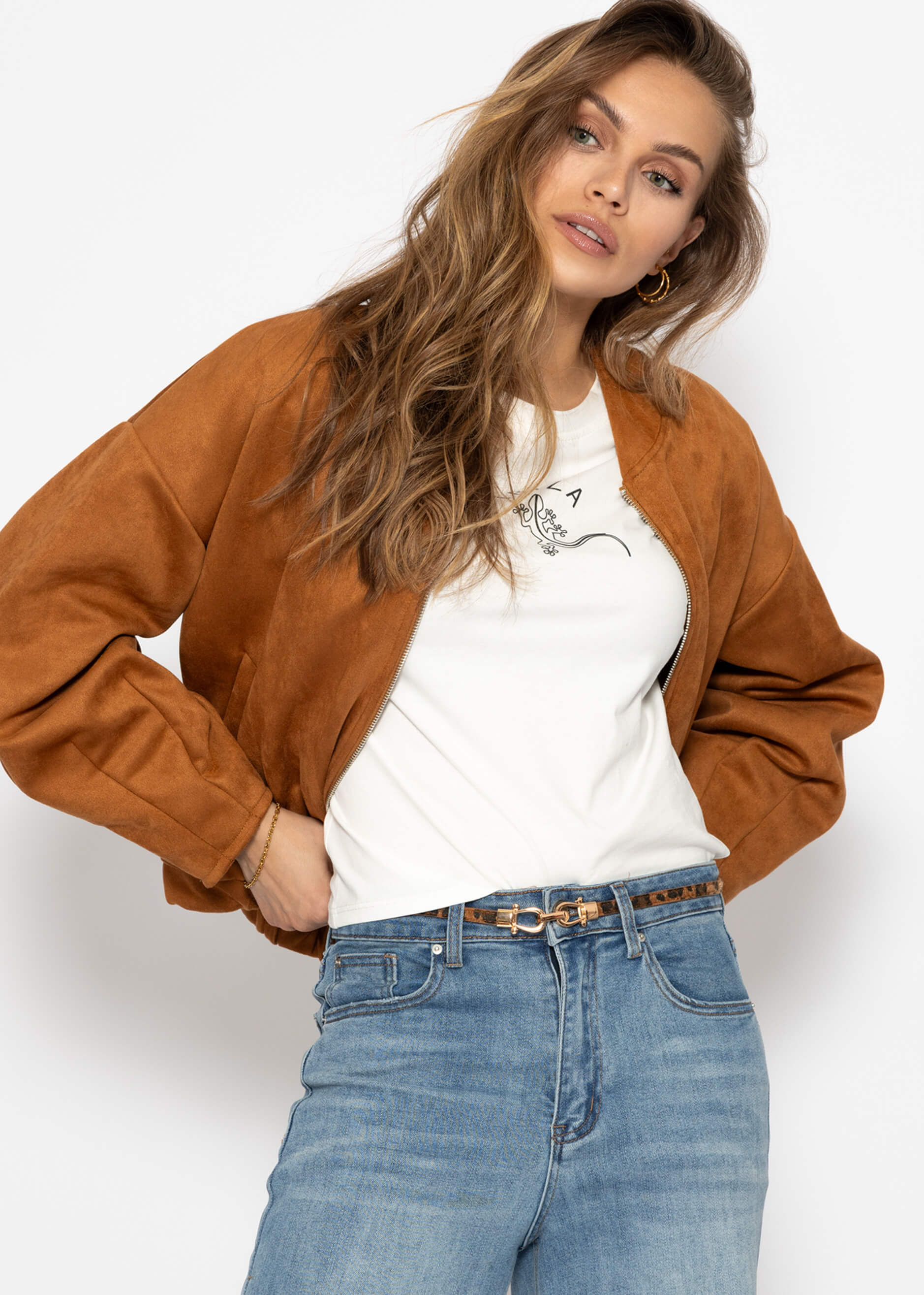 Oversize Bomberjacke in Wildlederoptik - braun – Bekleidung > Jacken | FormaLuxe