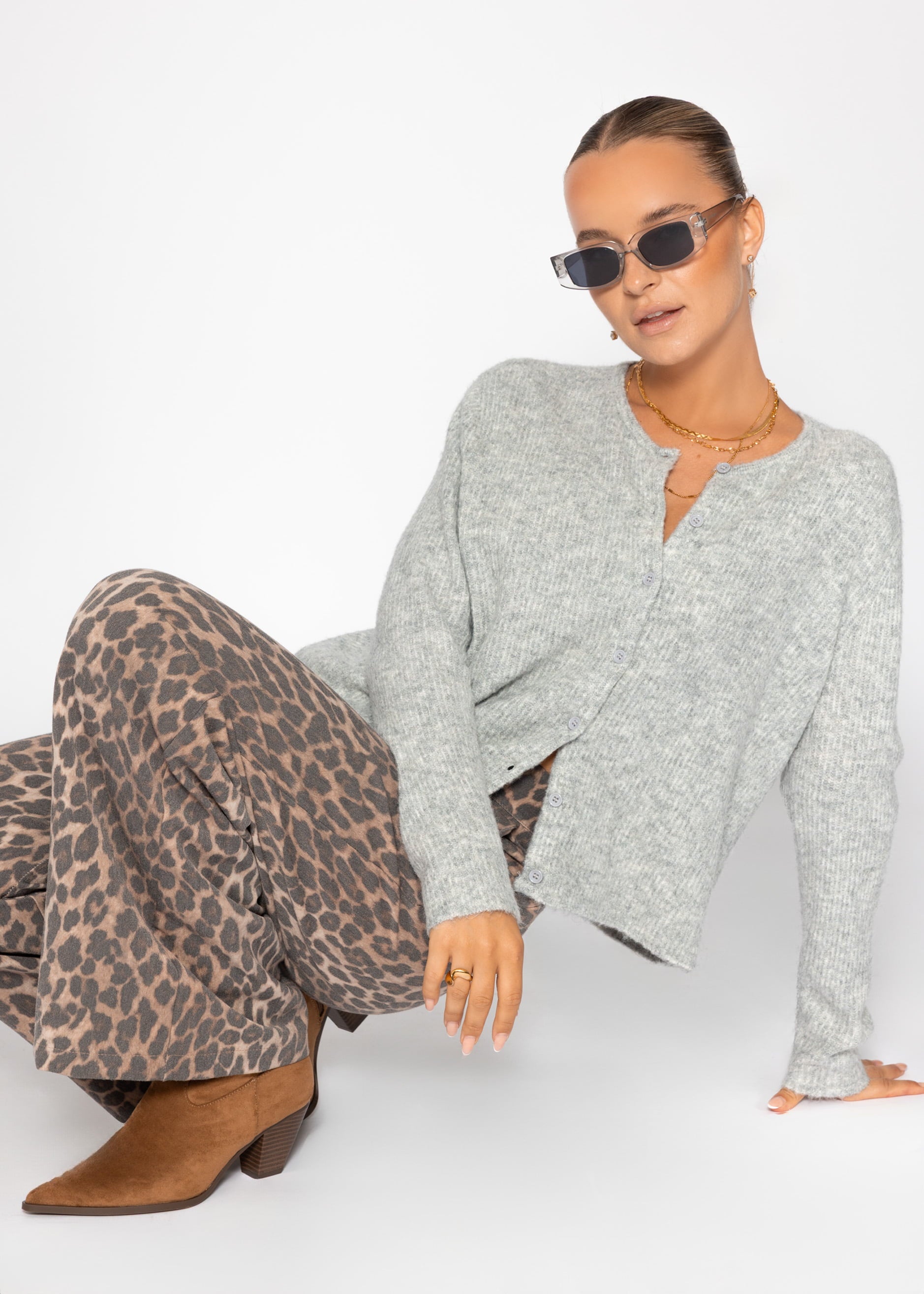 Cardigan mit Rippstruktur - hellgrau – Bekleidung > Cardigans | FormaLuxe