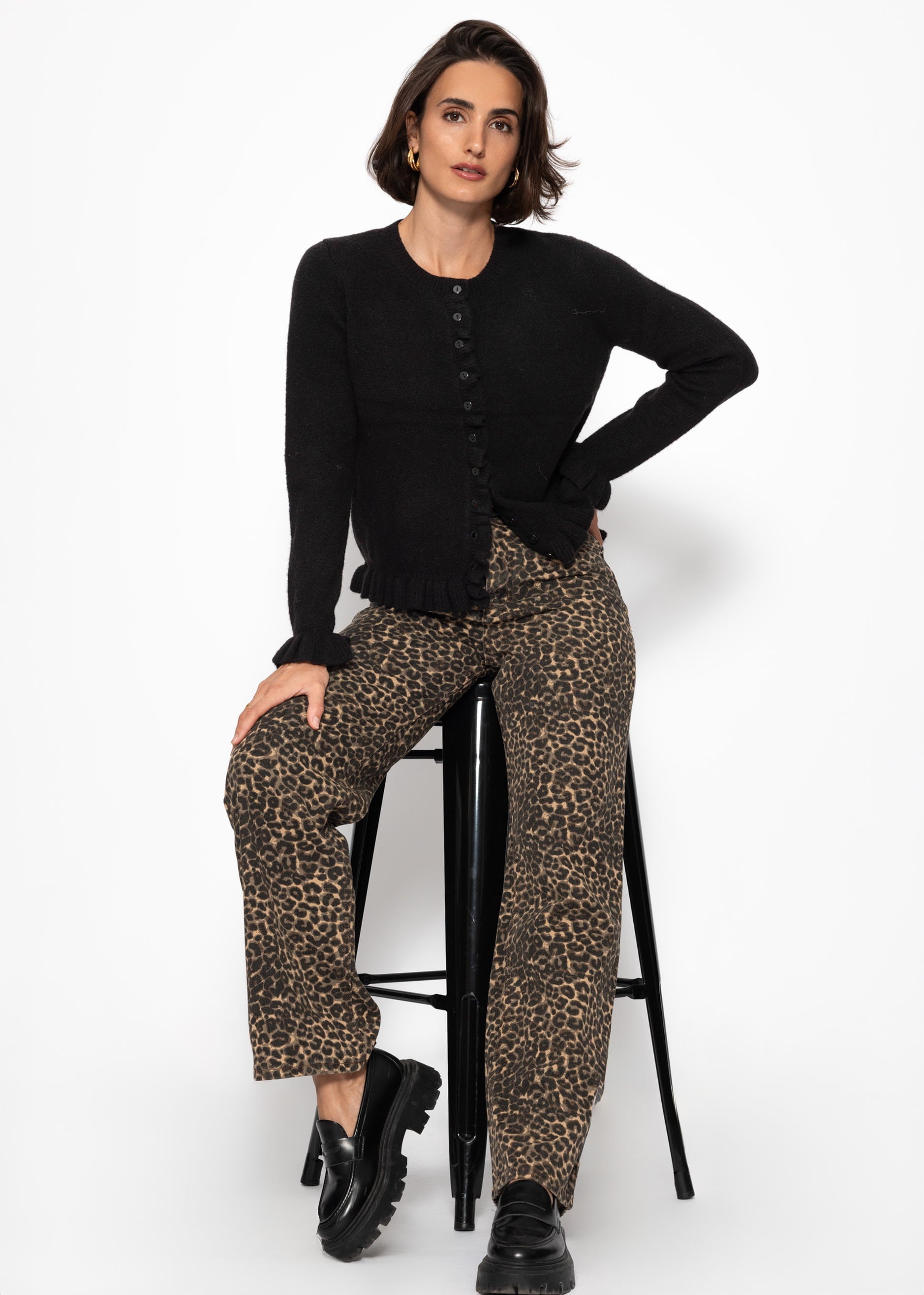 Cardigan mit Rüschen - schwarz – Bekleidung > Cardigans | FormaLuxe